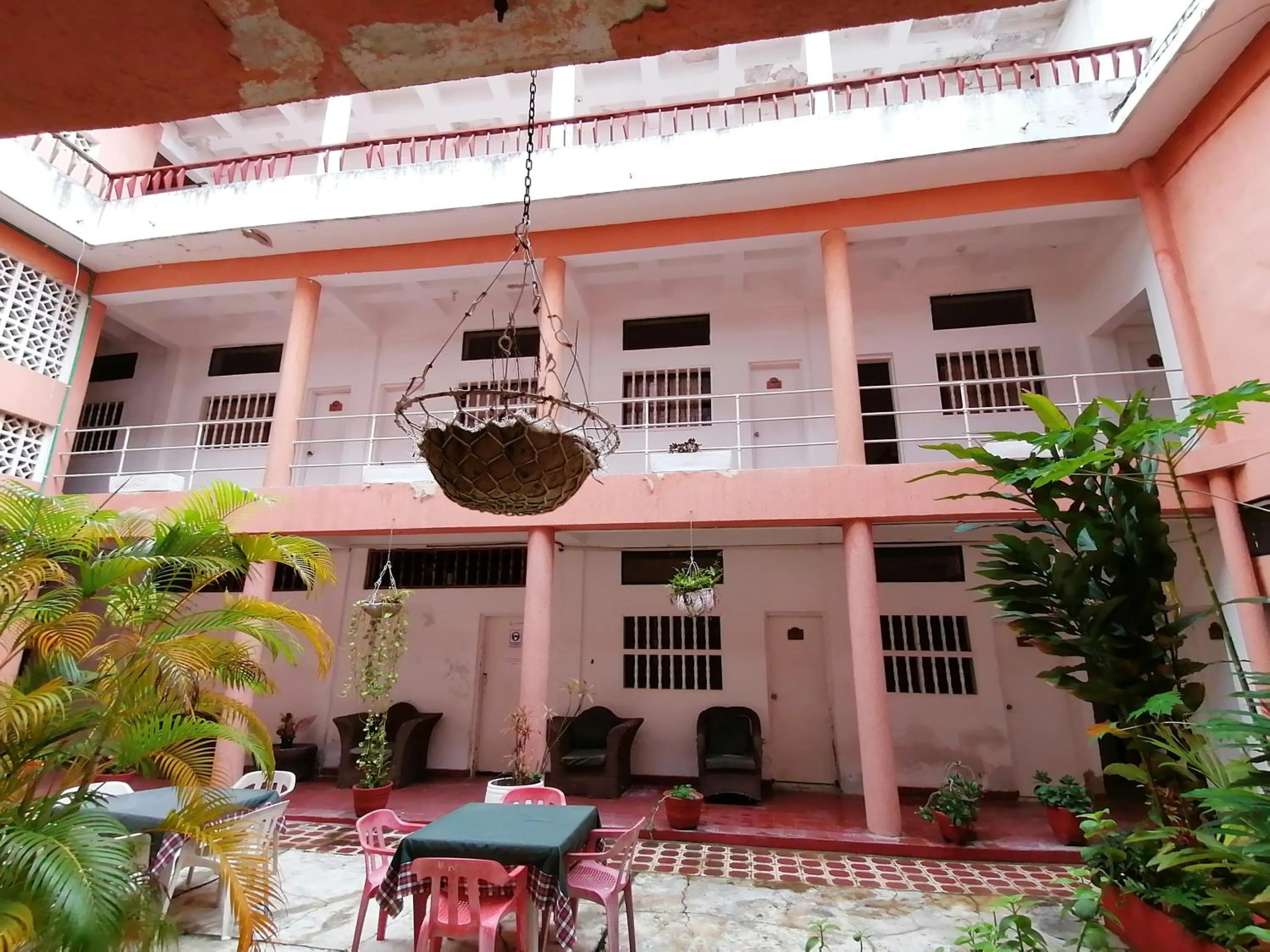 Inner courtyard view in Hotel Montecarlo Beach