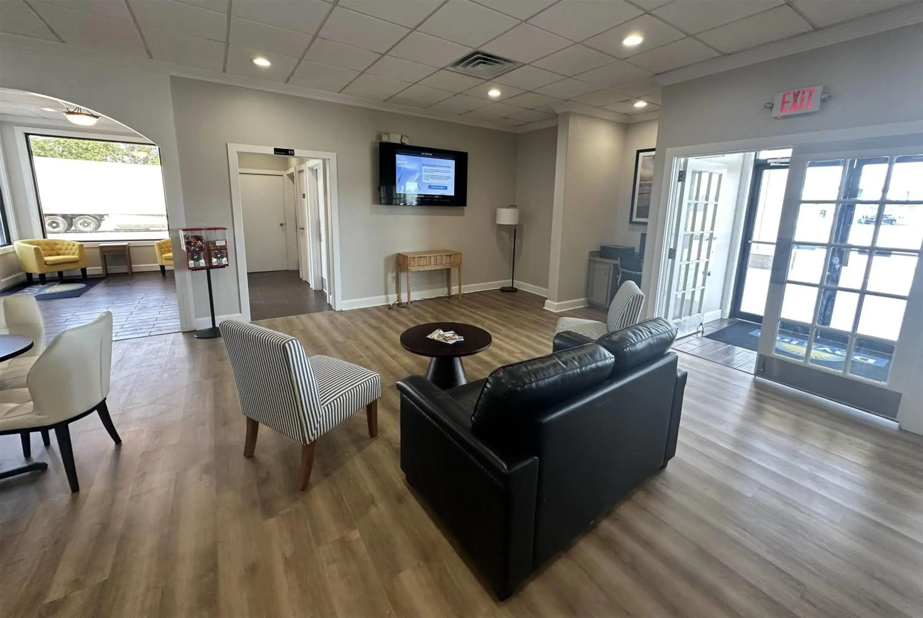 Lobby or reception in Days Inn by Wyndham Adel I-75 Lobby or reception in Days Inn by Wyndham Adel I-75