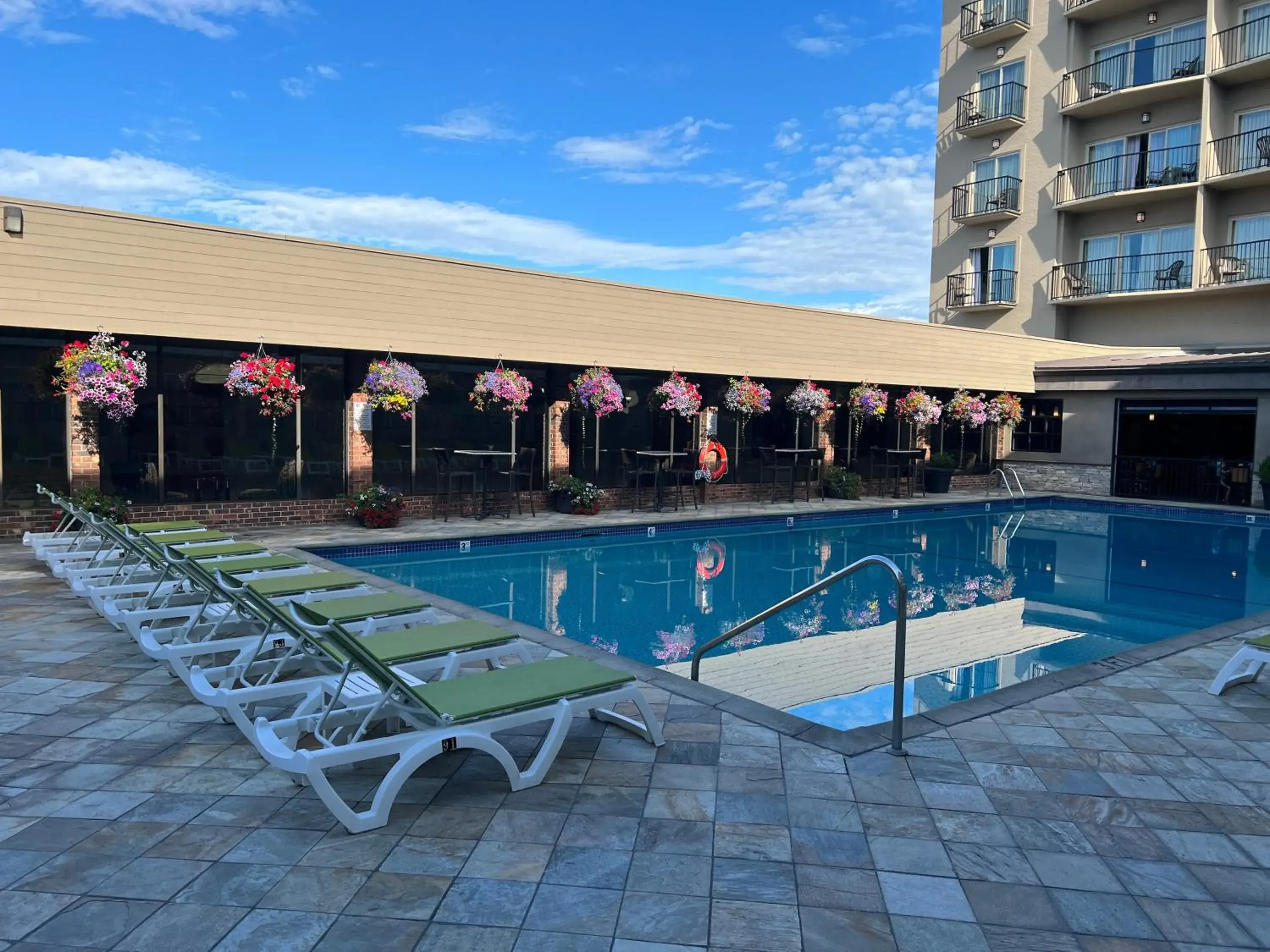 Swimming pool in Coast Capri Hotel Swimming pool in Coast Capri Hotel
