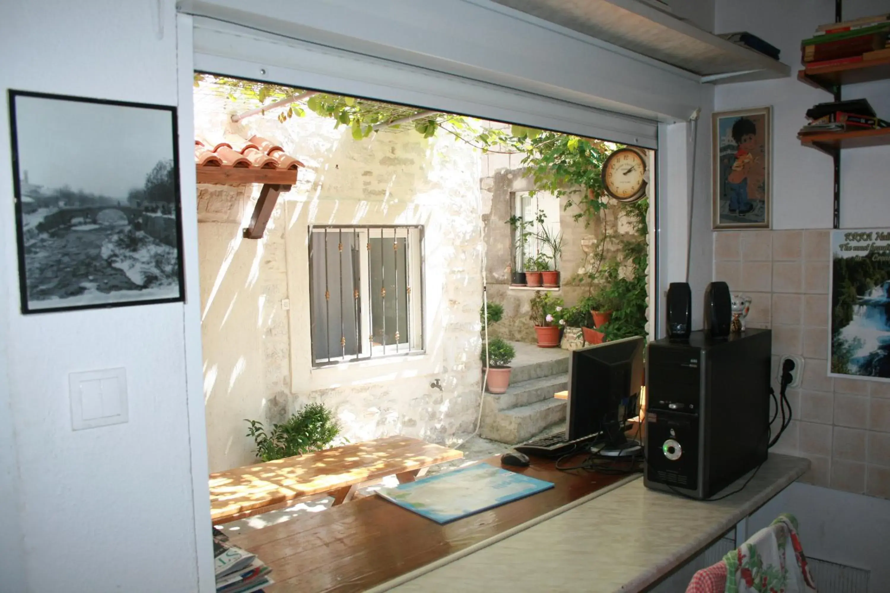 Standard Triple Room in Apartments Nikolla Standard Triple Room in Apartments Nikolla