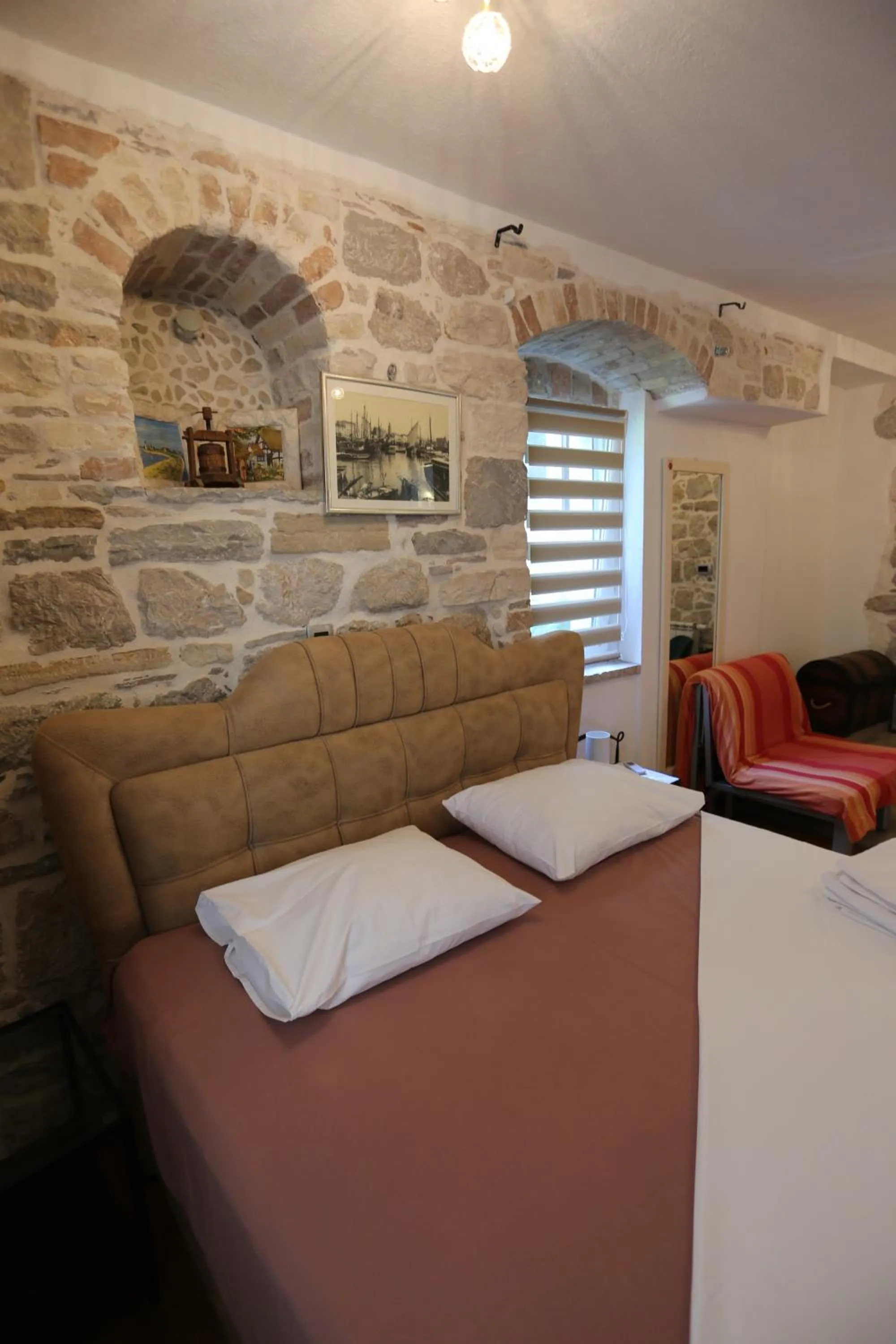 Bed in Apartments Nikolla