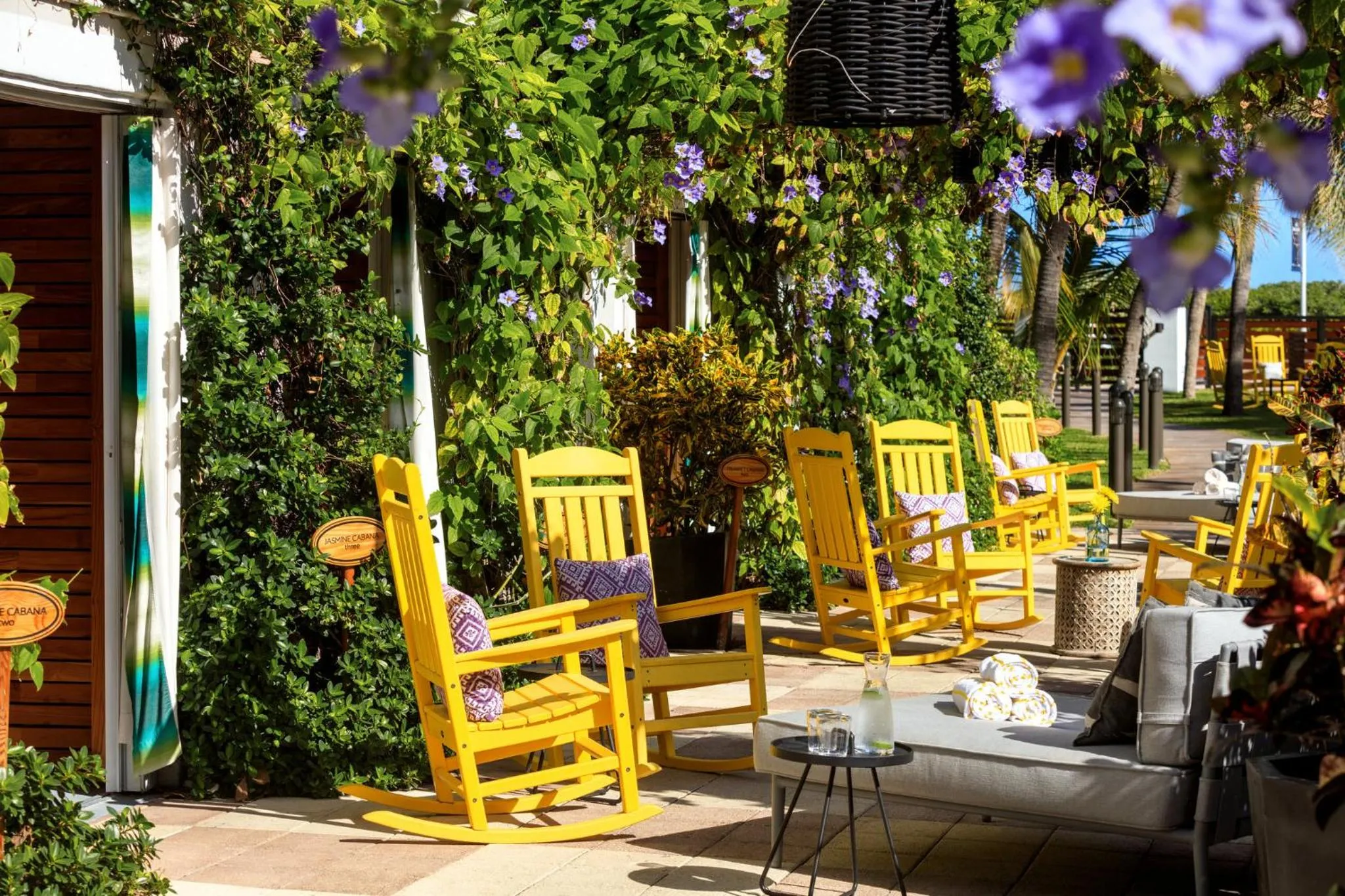 Property building in Kimpton Surfcomber Hotel by IHG