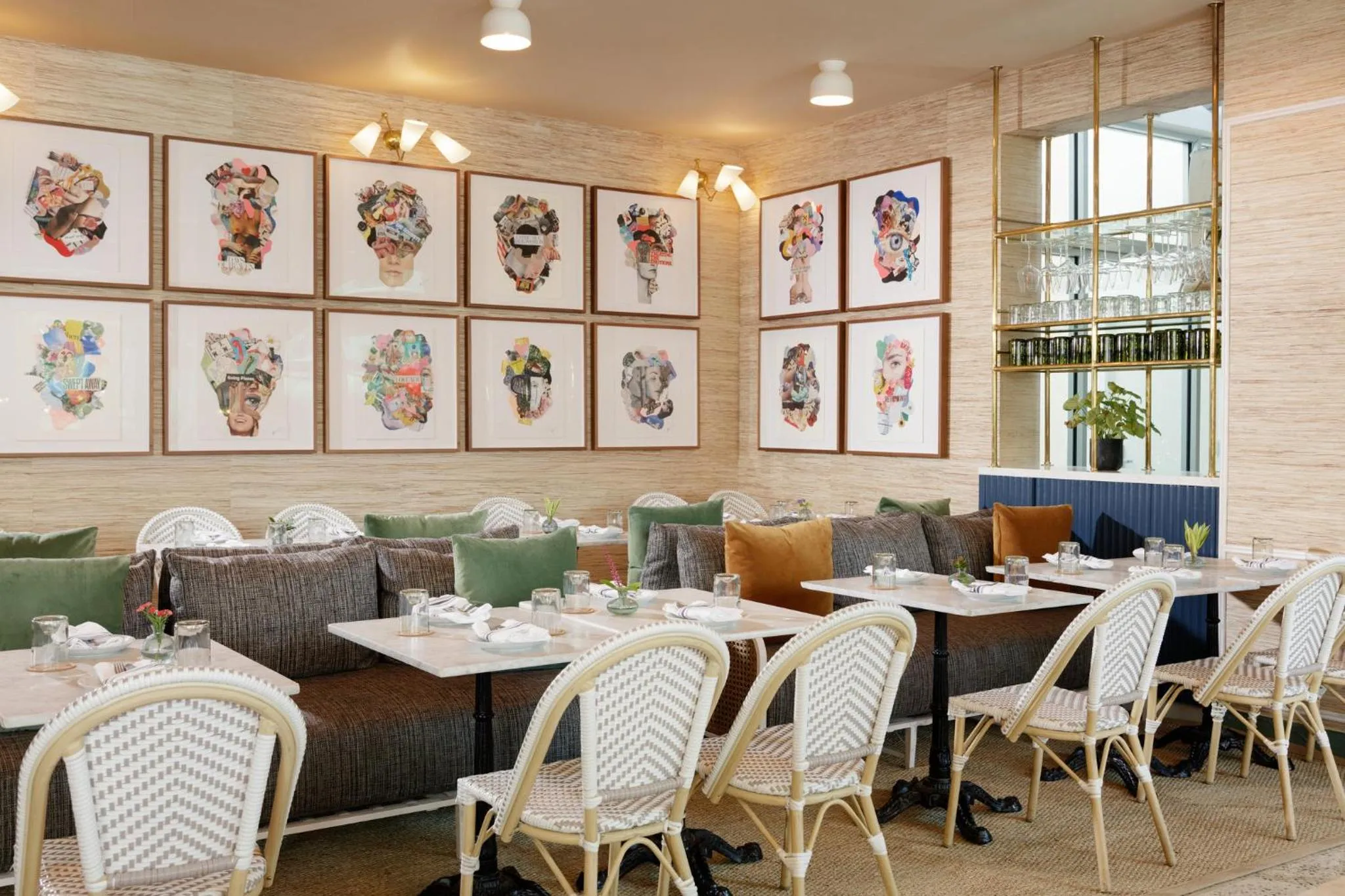 Restaurant/places to eat in Kimpton Surfcomber Hotel by IHG