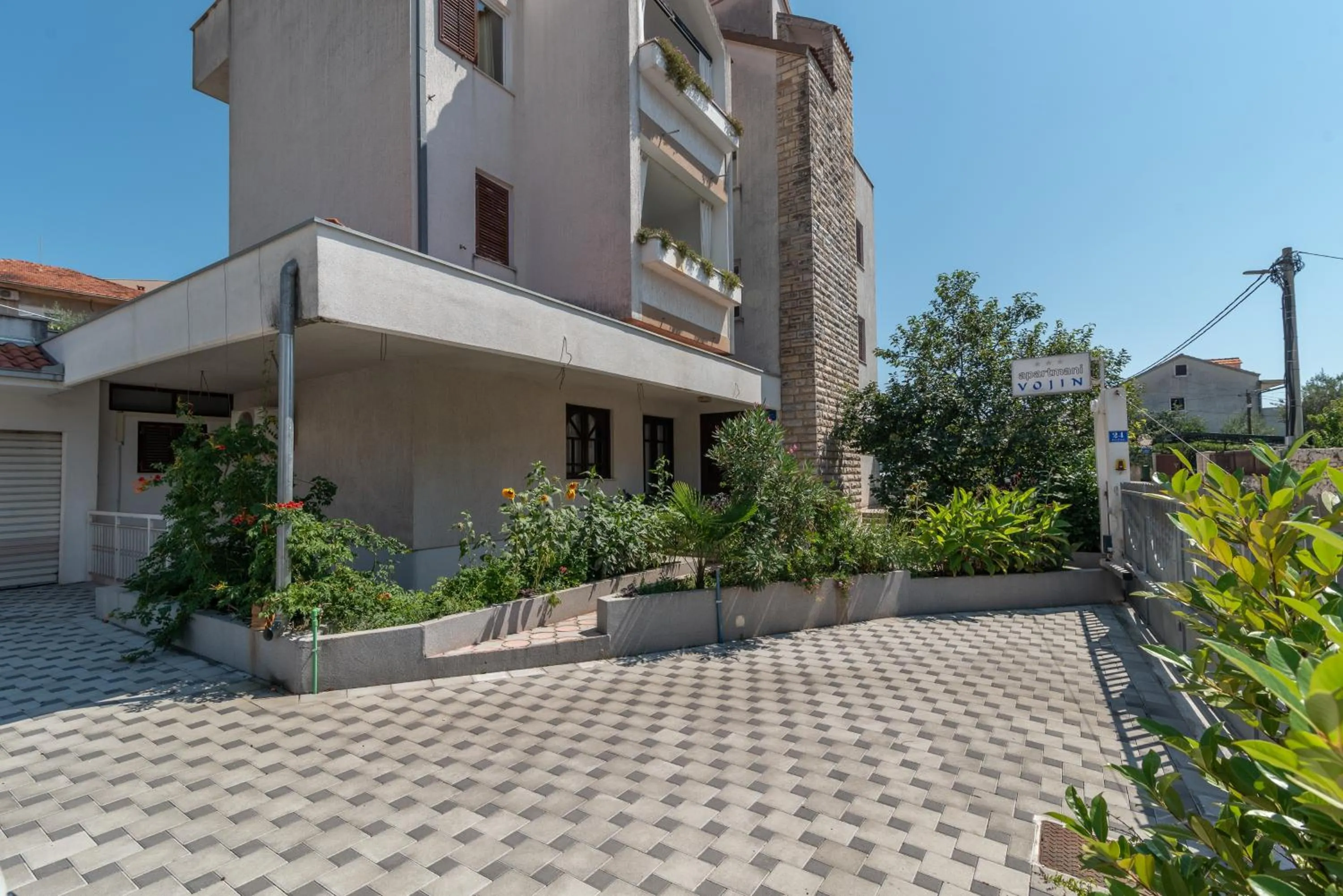 Property building in Apartments Vojin