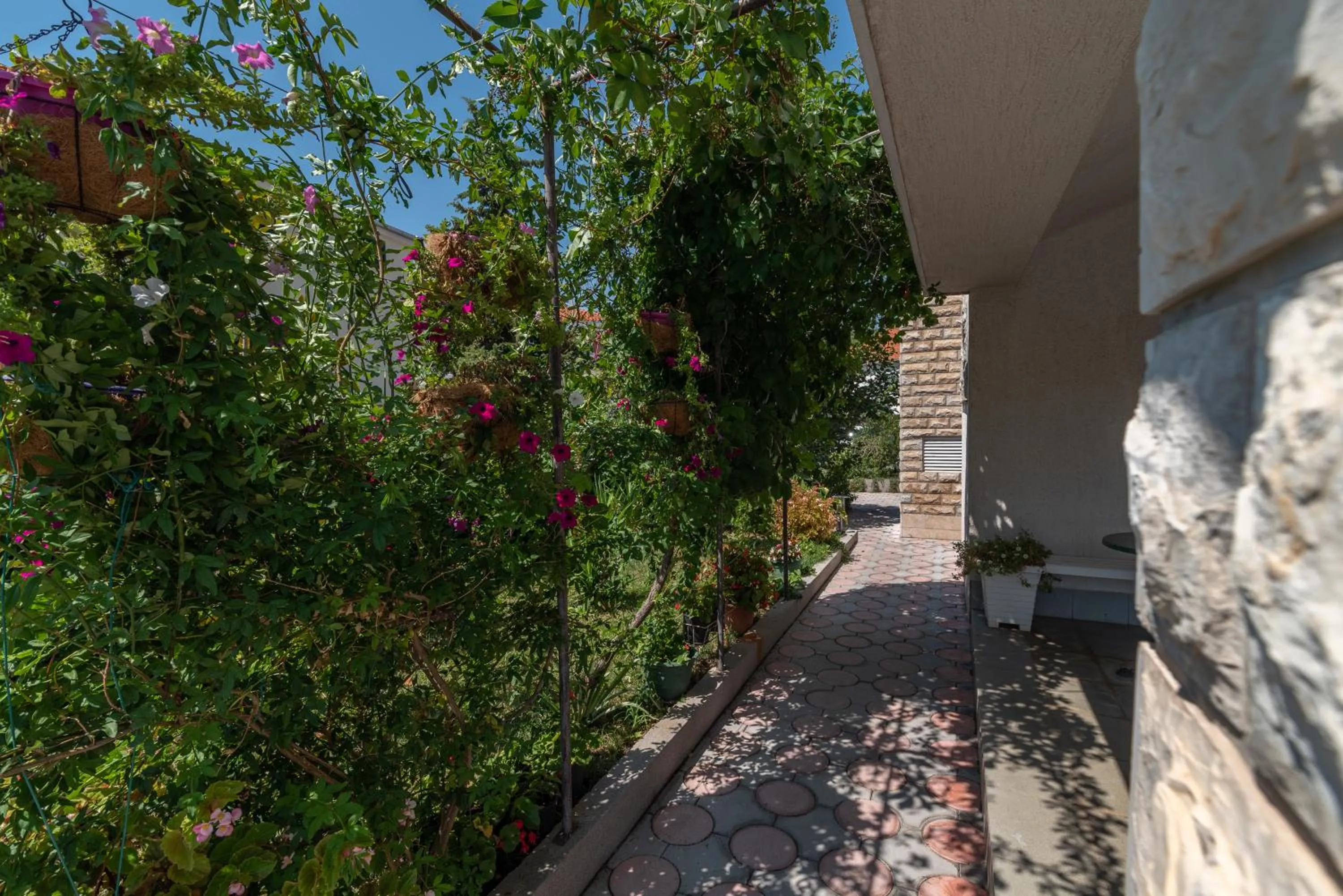 Facade/entrance in Apartments Vojin