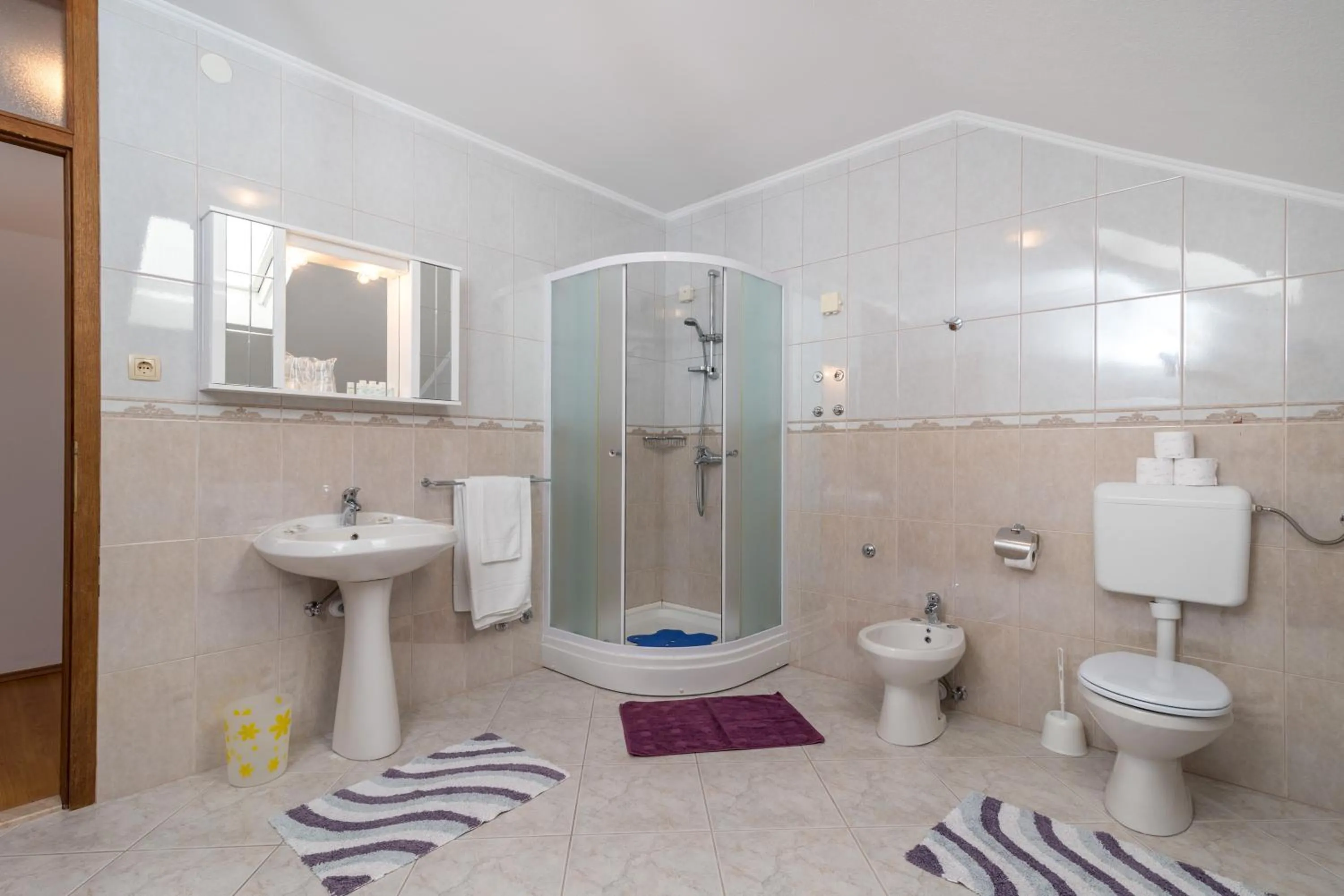 Bathroom in Apartments Vojin