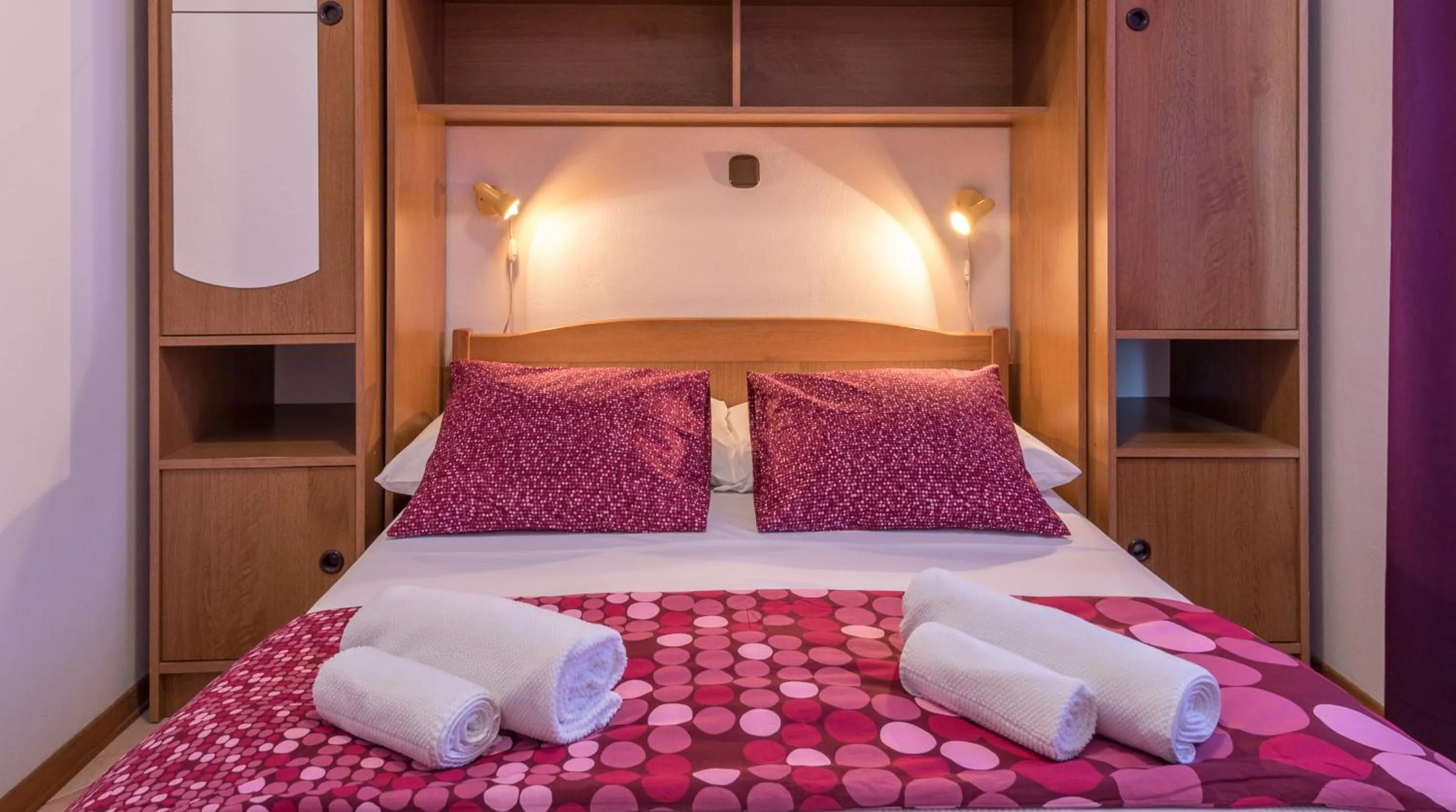 Bedroom, Bed in Apartments Vojin