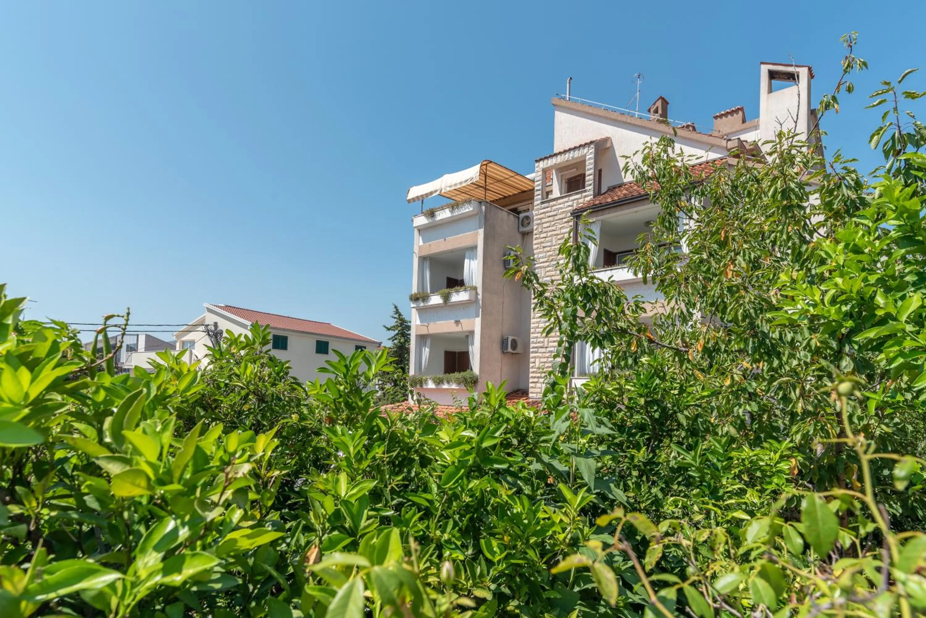 Property building in Apartments Vojin