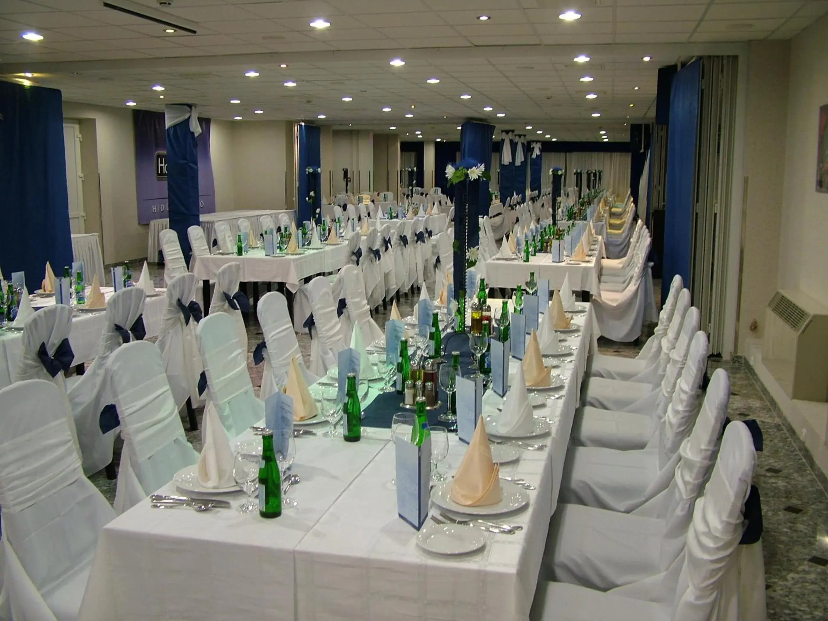 Restaurant/places to eat in Hotel Silver Restaurant/places to eat in Hotel Silver