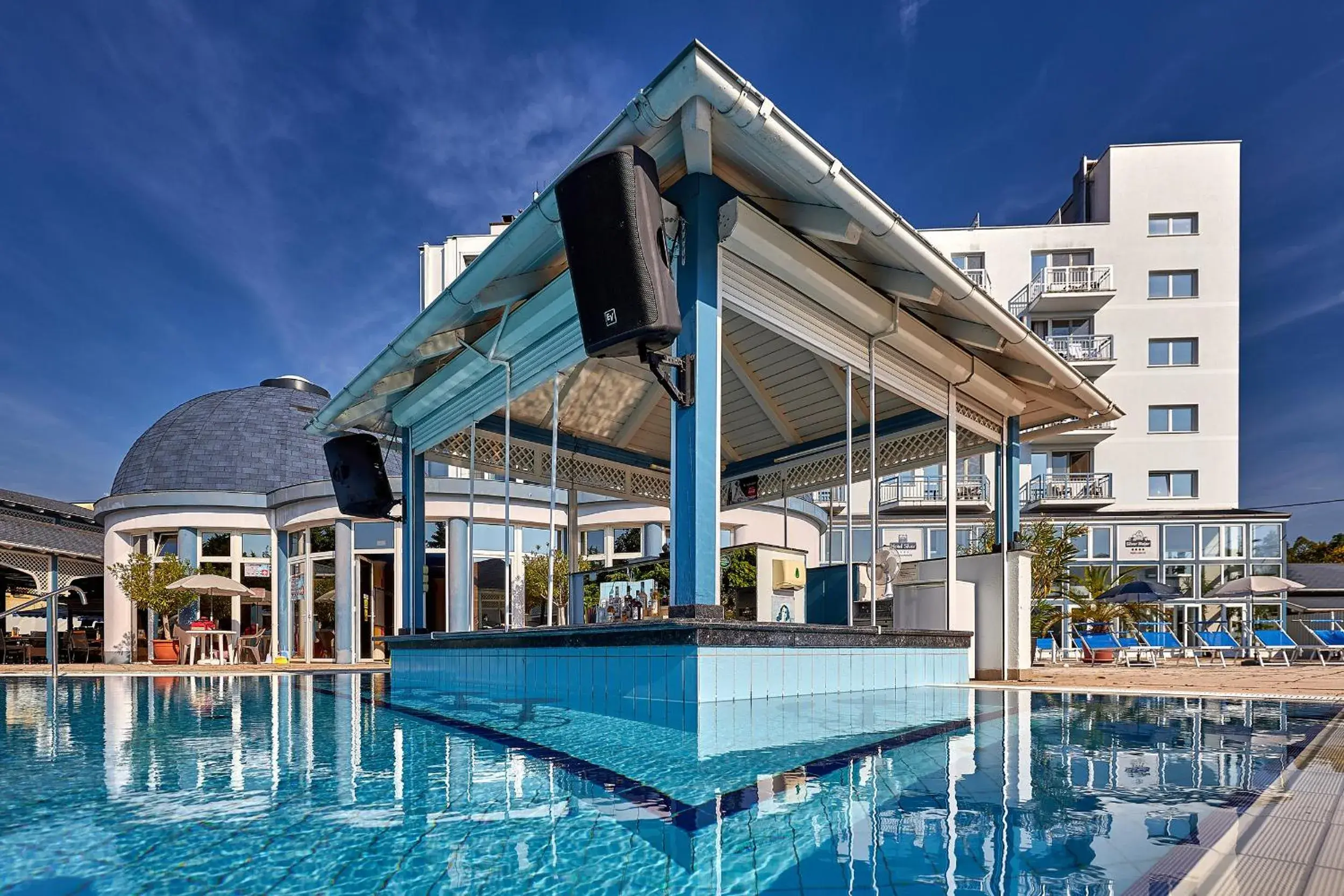 Property building in Hotel Silver Property building in Hotel Silver