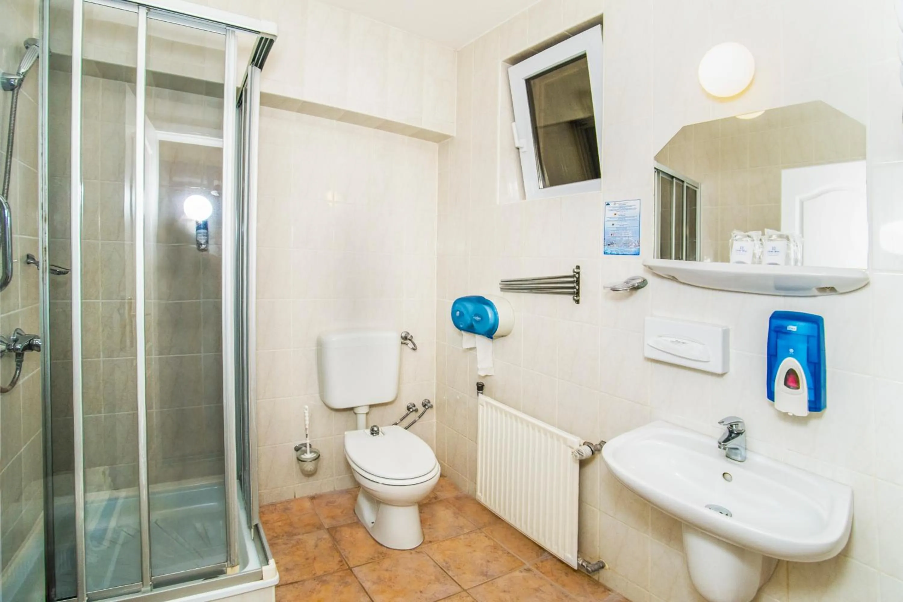 Bathroom in Hotel Silver