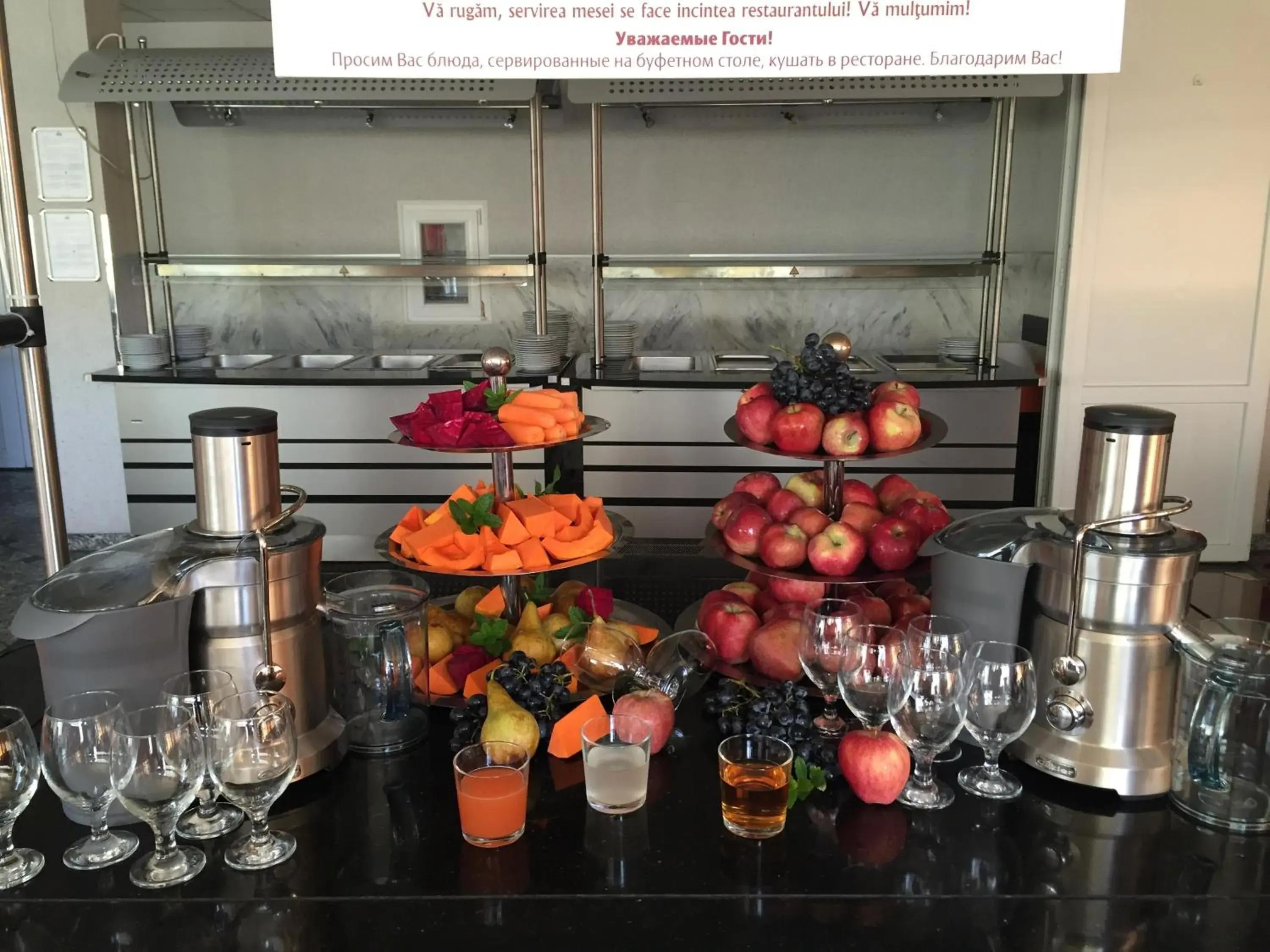 Restaurant/places to eat in Hotel Silver Restaurant/places to eat in Hotel Silver