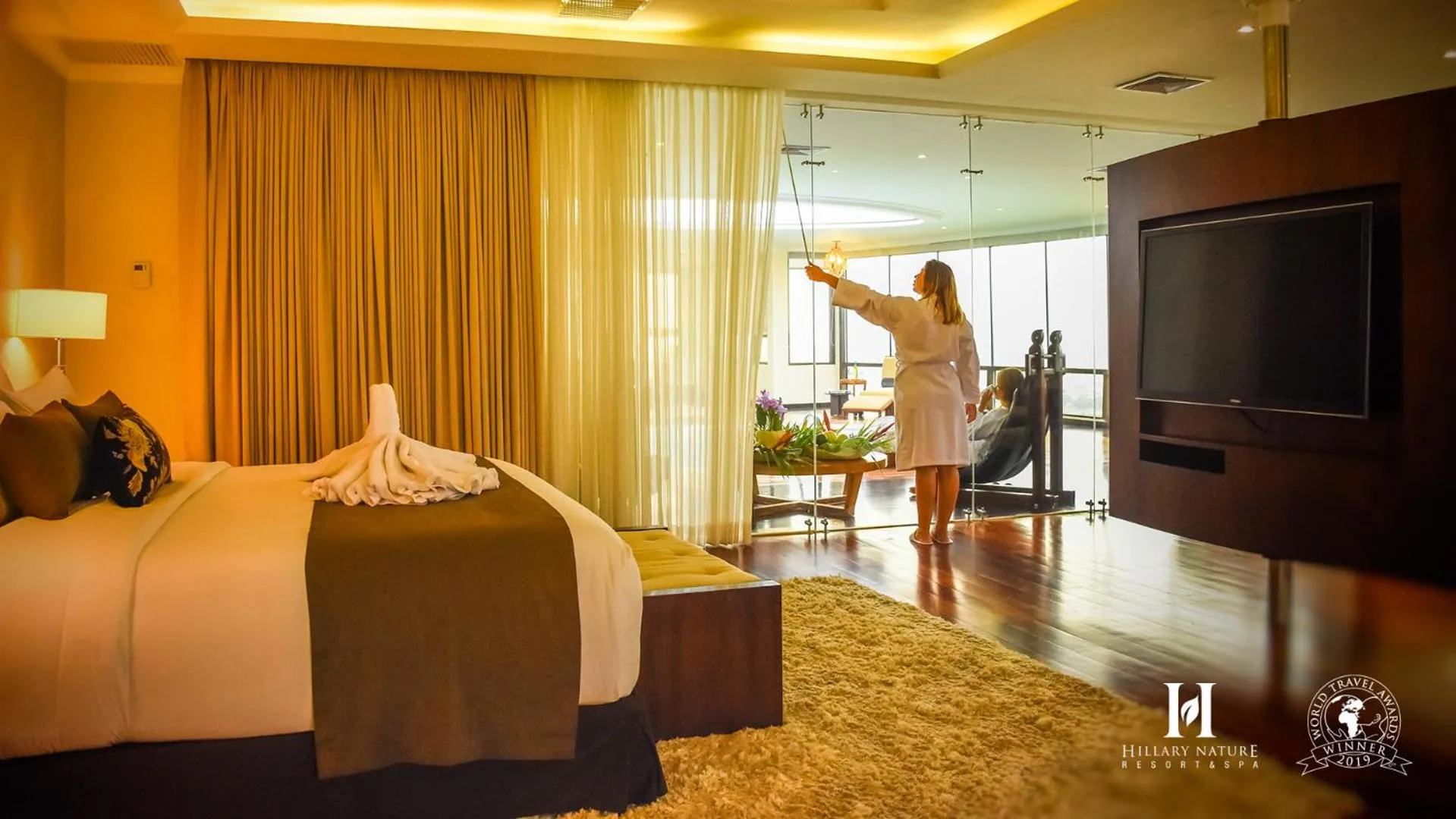 Communal lounge/ TV room, Bed in Hillary Nature Resort & Spa All Inclusive