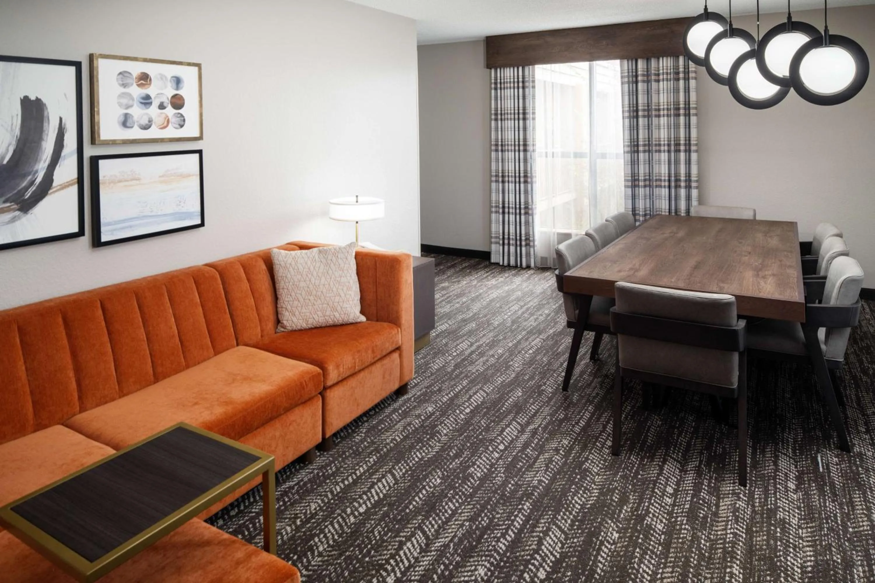 Living room in Embassy Suites by Hilton Orlando North