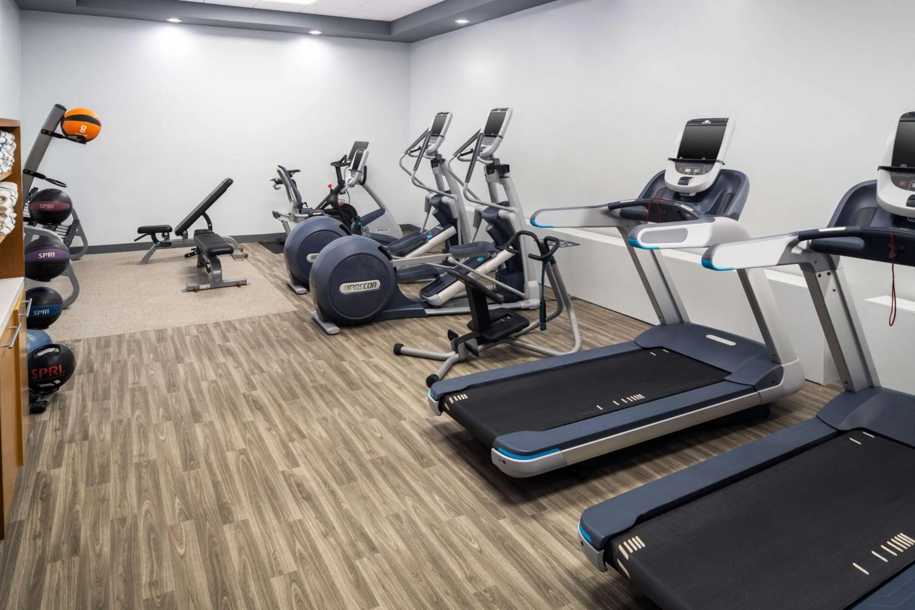 Fitness centre/facilities in Embassy Suites by Hilton Orlando North
