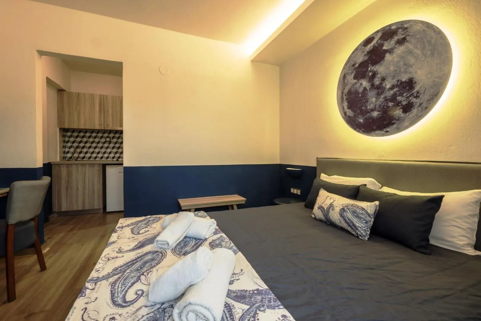 Photo of the whole room, Bed in Asteris Village