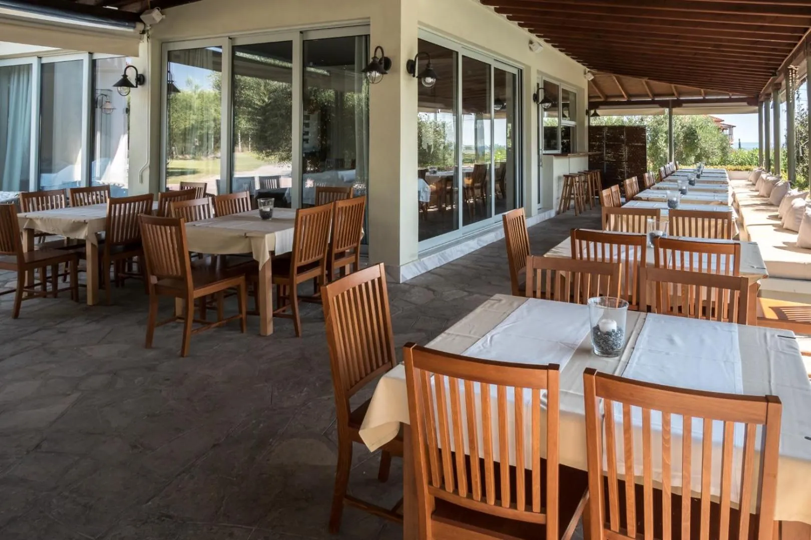 Restaurant/places to eat in Asteris Village