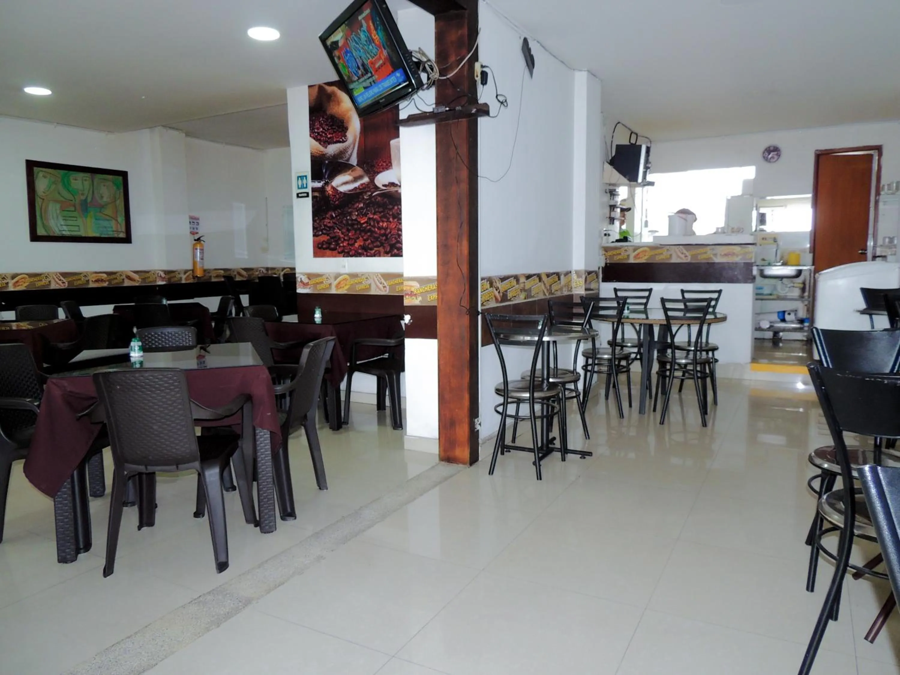 Restaurant/places to eat in Hotel San Martin