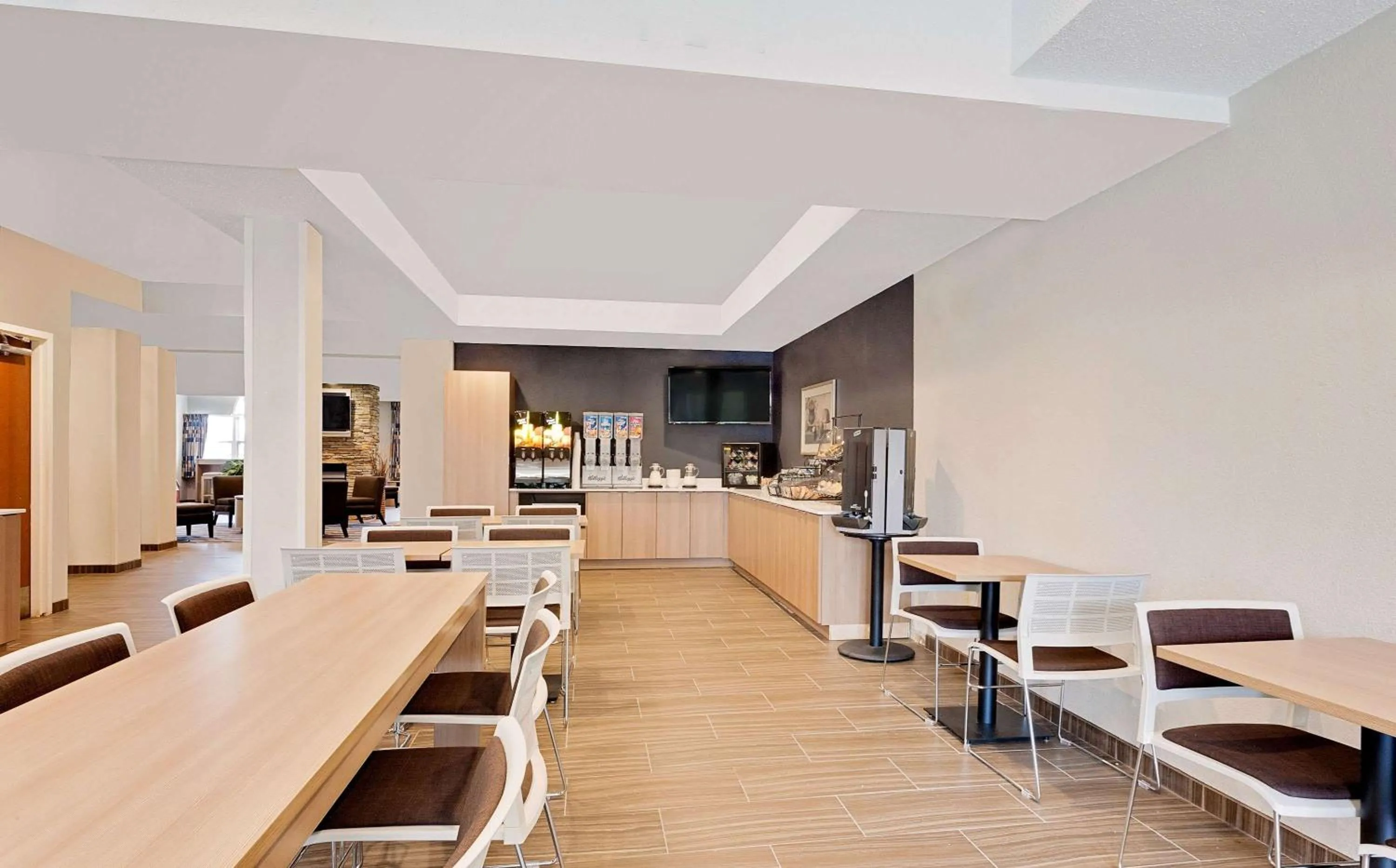 Restaurant/places to eat in Microtel Inn & Suites by Wyndham Middletown