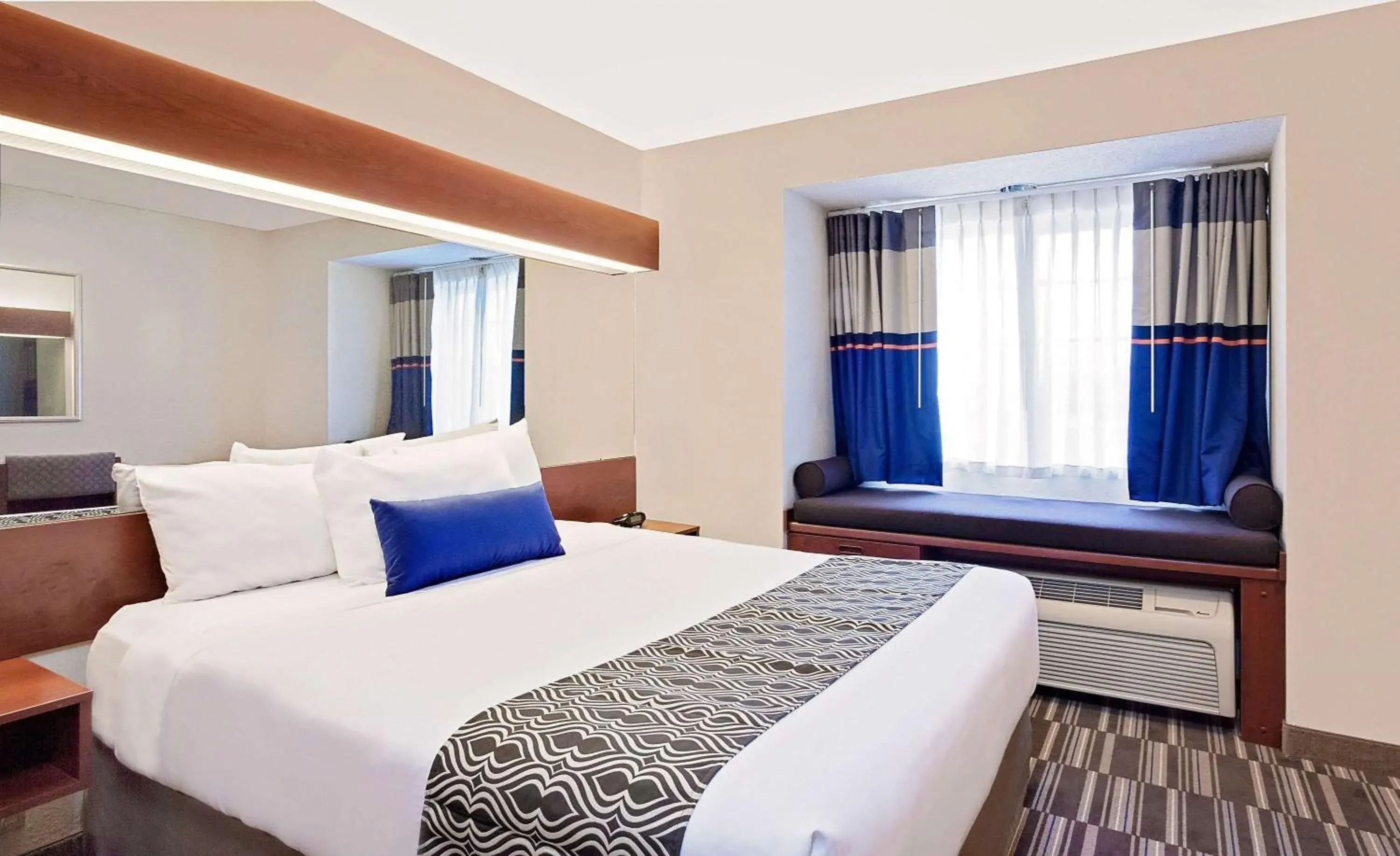 Photo of the whole room, Bed in Microtel Inn & Suites by Wyndham Middletown Photo of the whole room, Bed in Microtel Inn & Suites by Wyndham Middletown