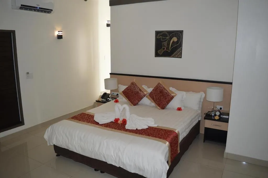 Bed in Lander's Bay Resort