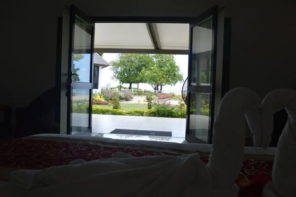 Bed in Lander's Bay Resort