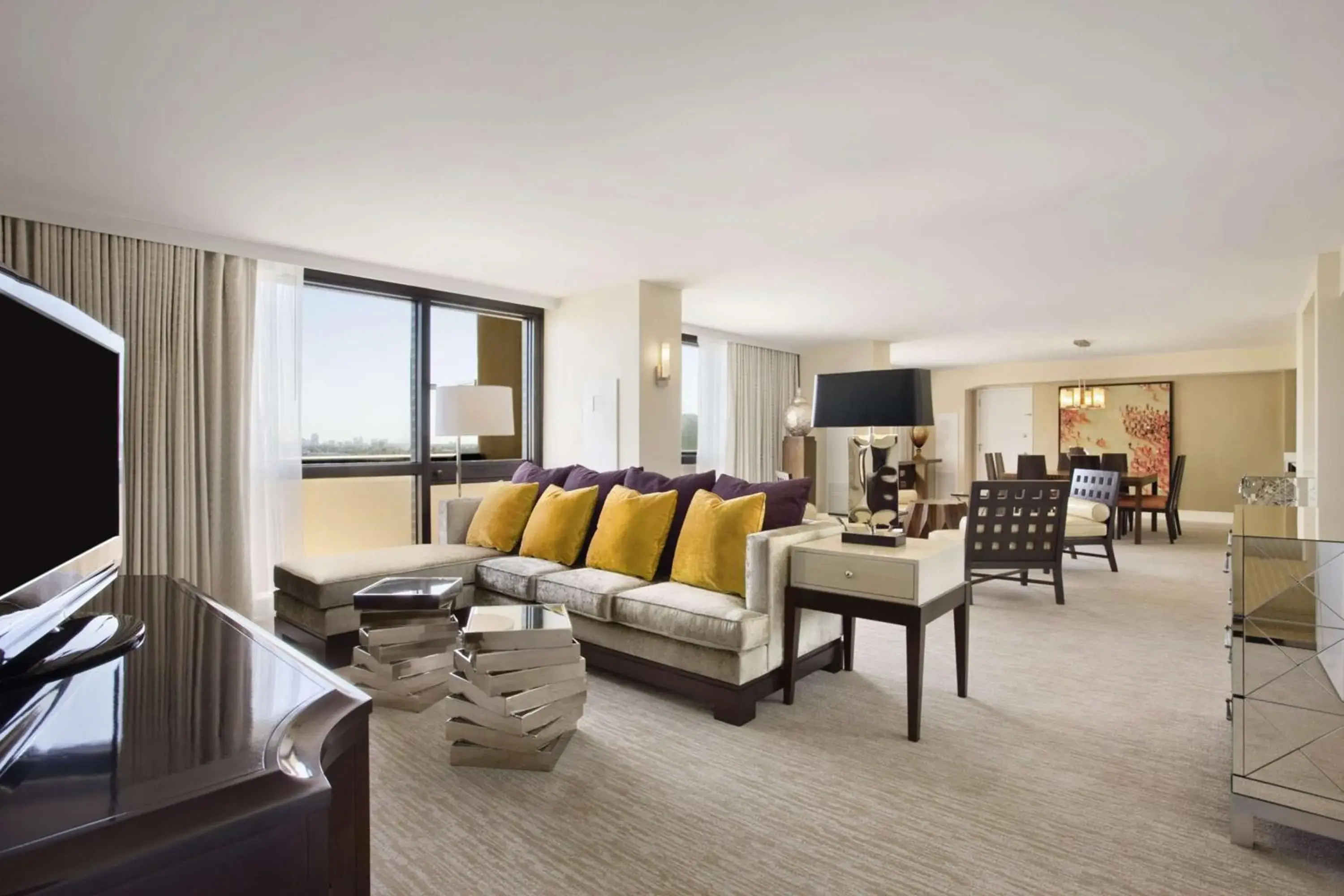 Living room in Hilton Miami Airport Blue Lagoon Living room in Hilton Miami Airport Blue Lagoon