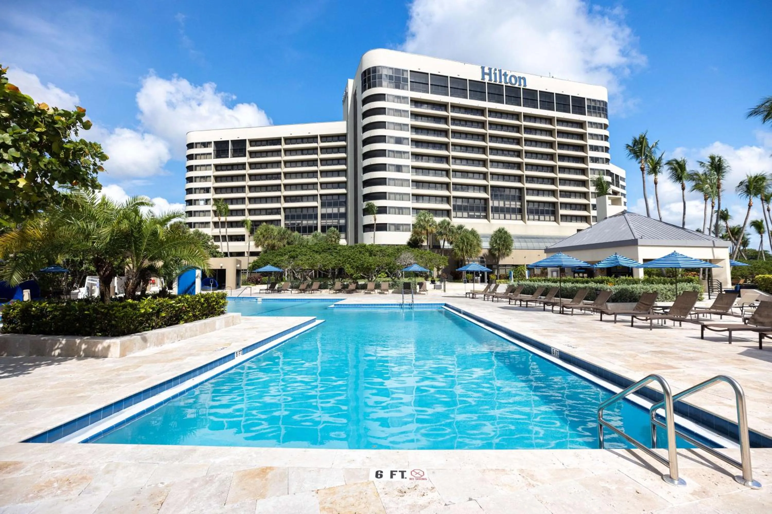 Pool view in Hilton Miami Airport Blue Lagoon