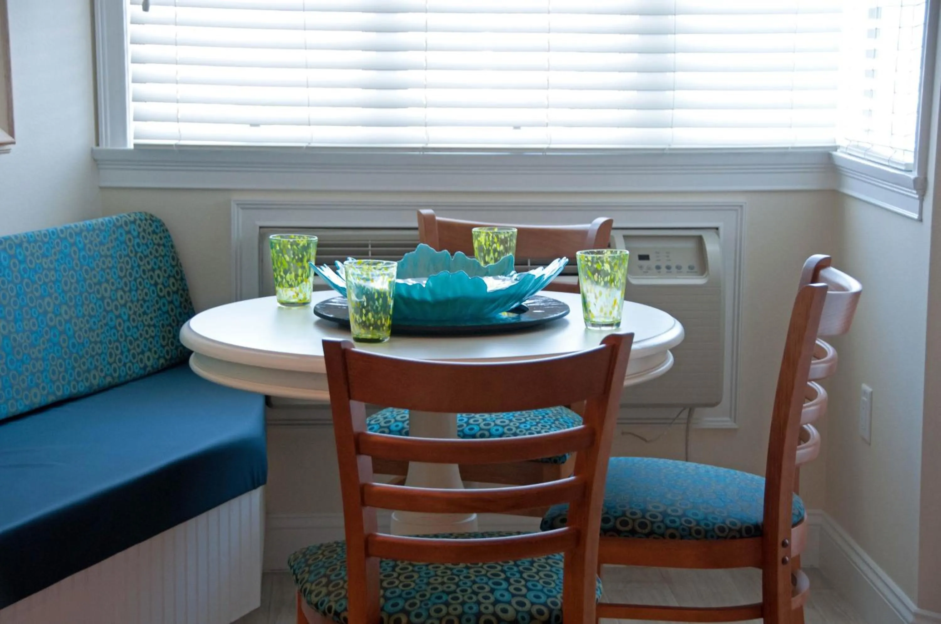 Dining area in Ocean Club on Smuggler's Beach