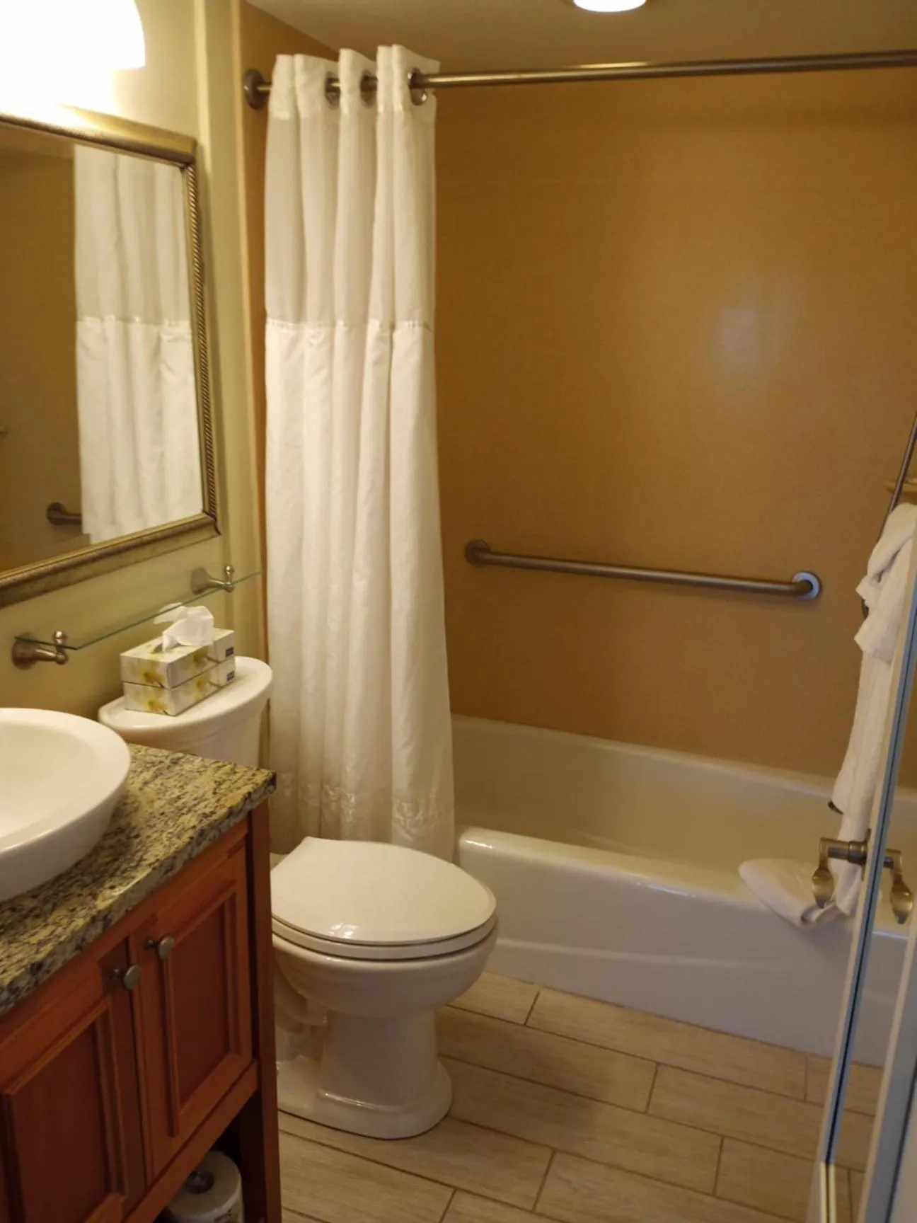Bathroom in Ocean Club on Smuggler's Beach