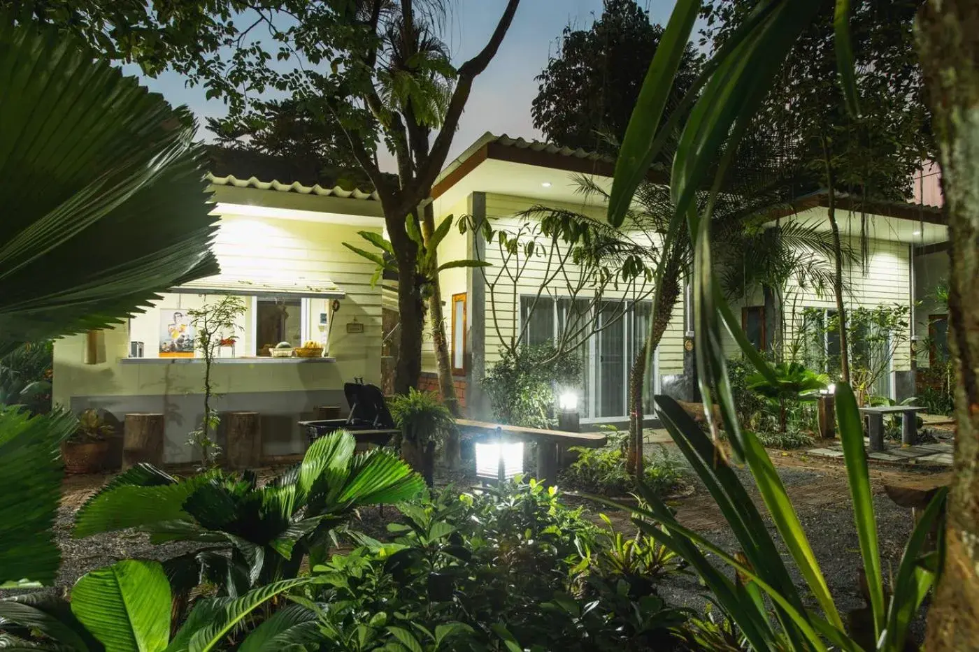 Property building in P's cottage บ้านพักในสวนสวย Property building in P's cottage บ้านพักในสวนสวย