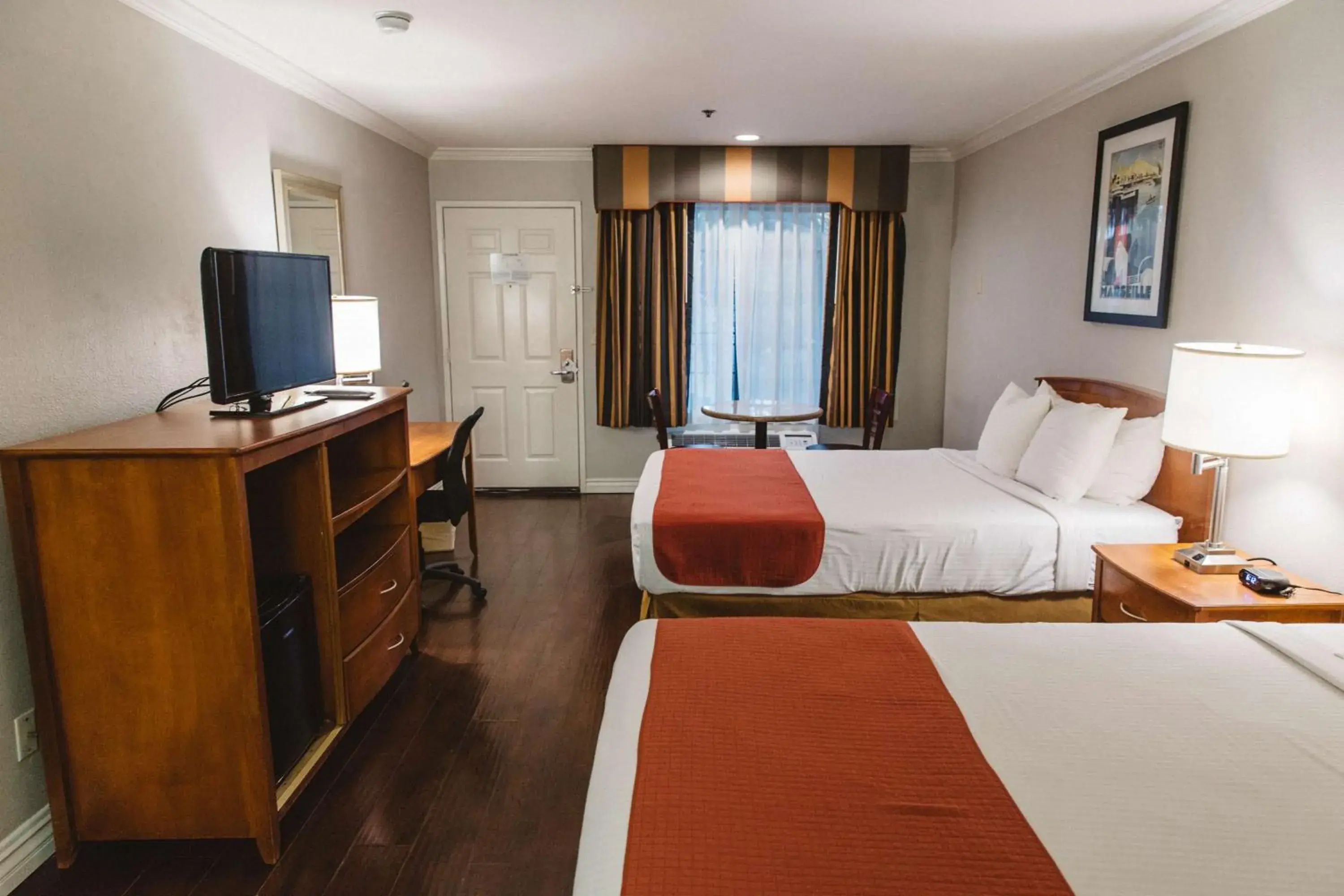 Photo of the whole room, Bed in Best Western Palm Garden Inn Photo of the whole room, Bed in Best Western Palm Garden Inn