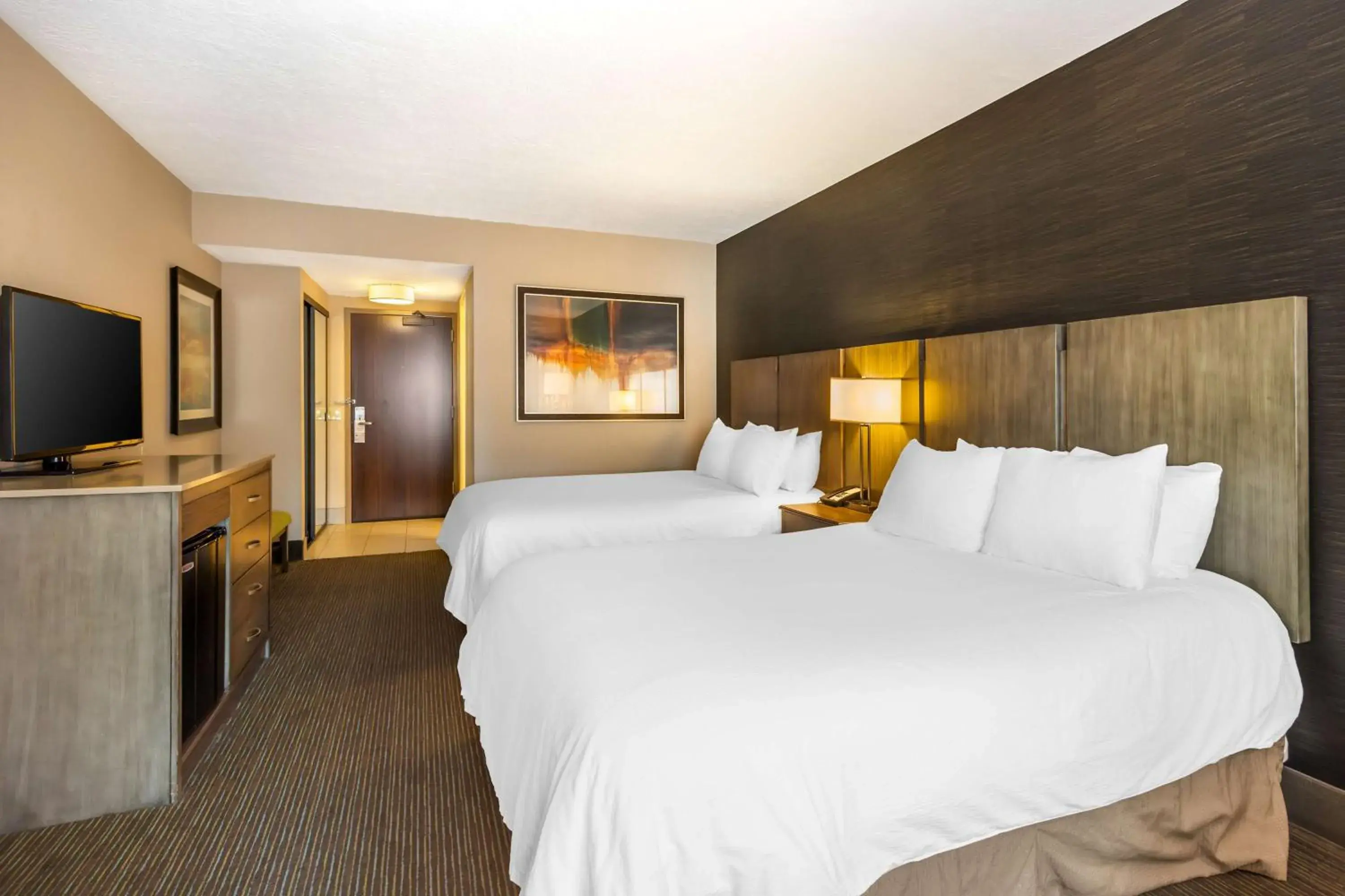 Queen Room with Two Queen Beds and Balcony - Non-Smoking in Best Western Plus Cotton Tree Inn Queen Room with Two Queen Beds and Balcony - Non-Smoking in Best Western Plus Cotton Tree Inn