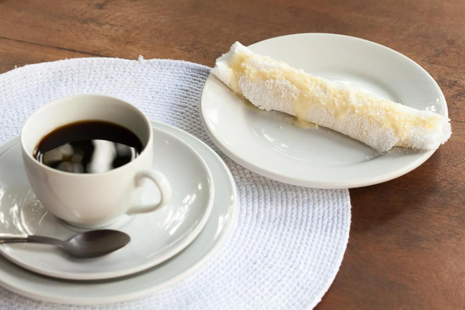 Food and drinks in Kanaloa Pousada