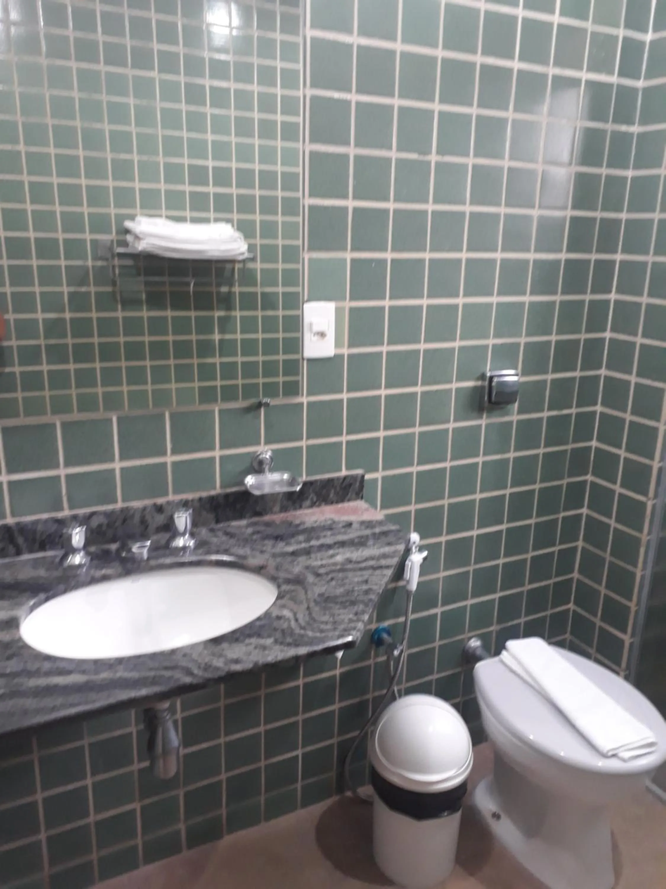 Bathroom in Jaguary Hotel Sumaré