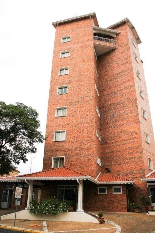 Facade/entrance in Jaguary Hotel Sumaré
