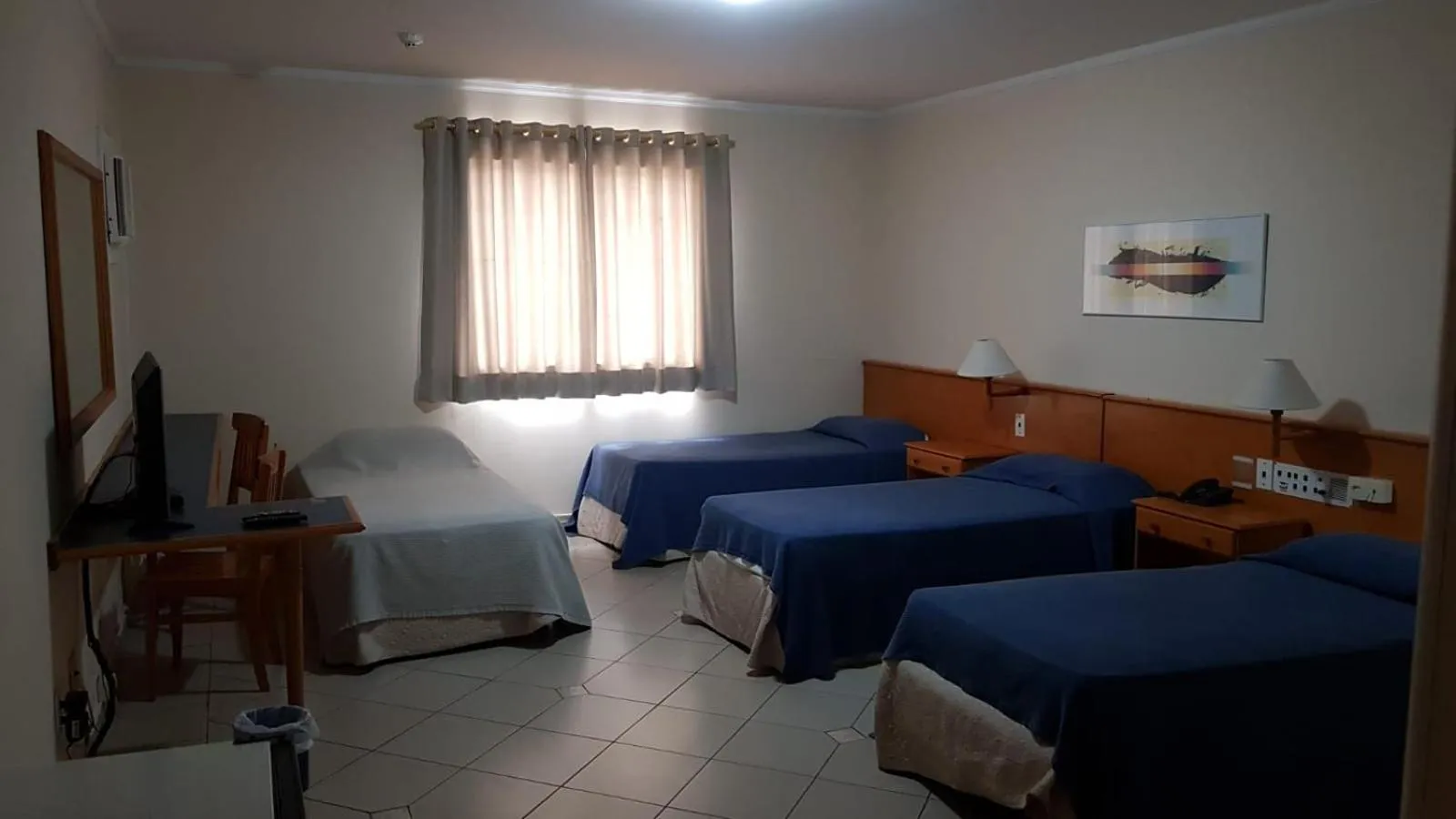 Bed in Jaguary Hotel Sumaré