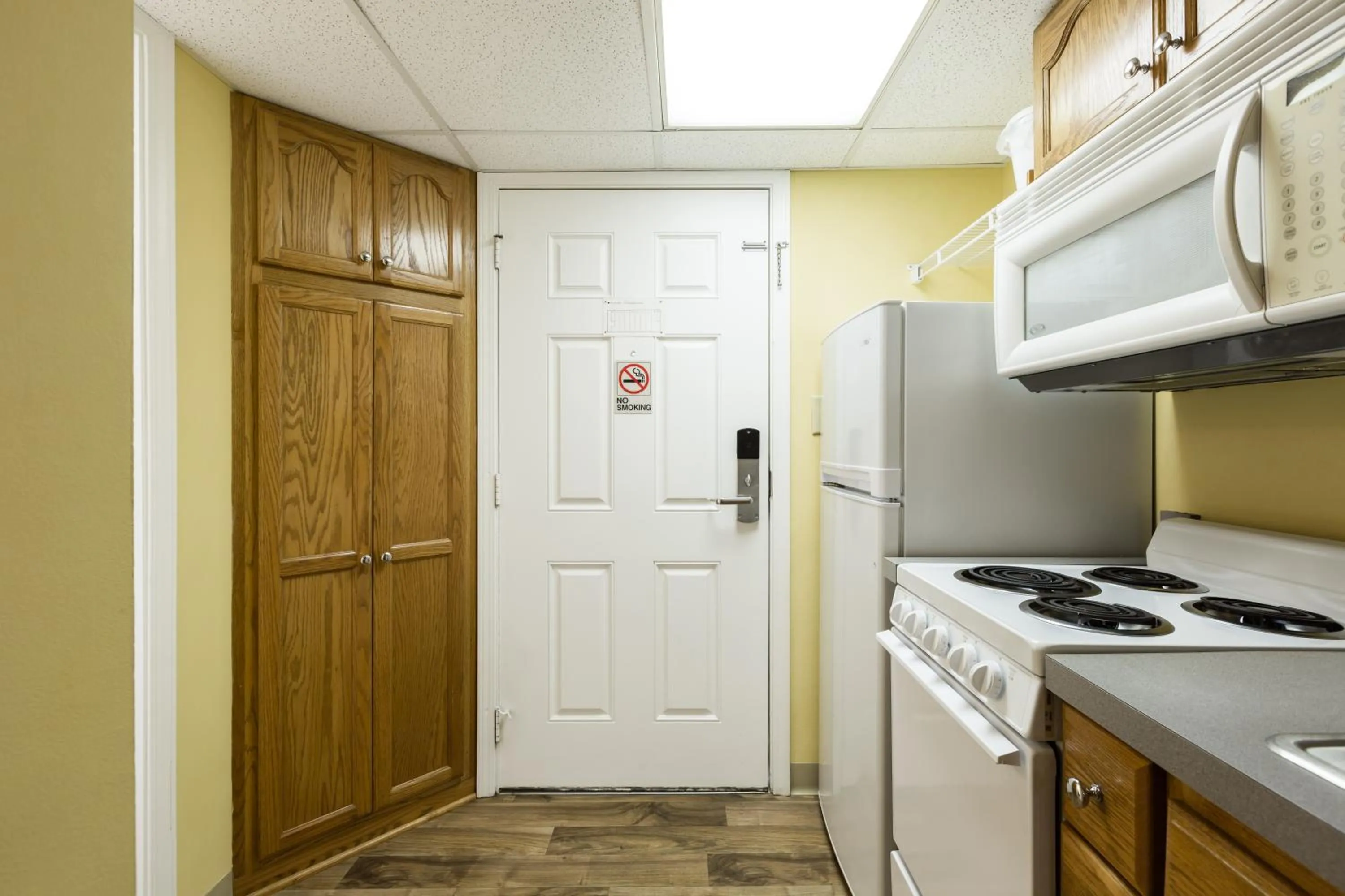Kitchen or kitchenette in Jade Tree Cove