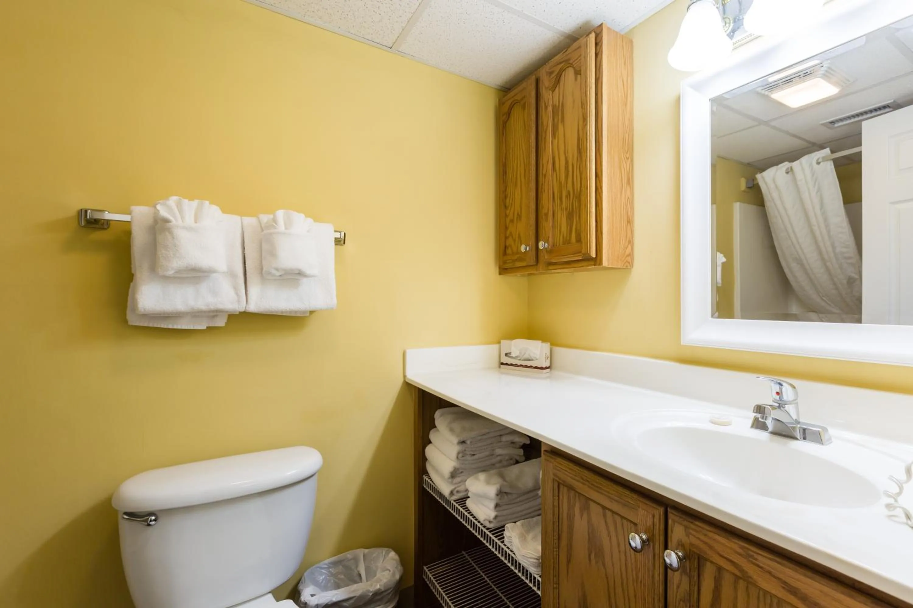 Bathroom in Jade Tree Cove