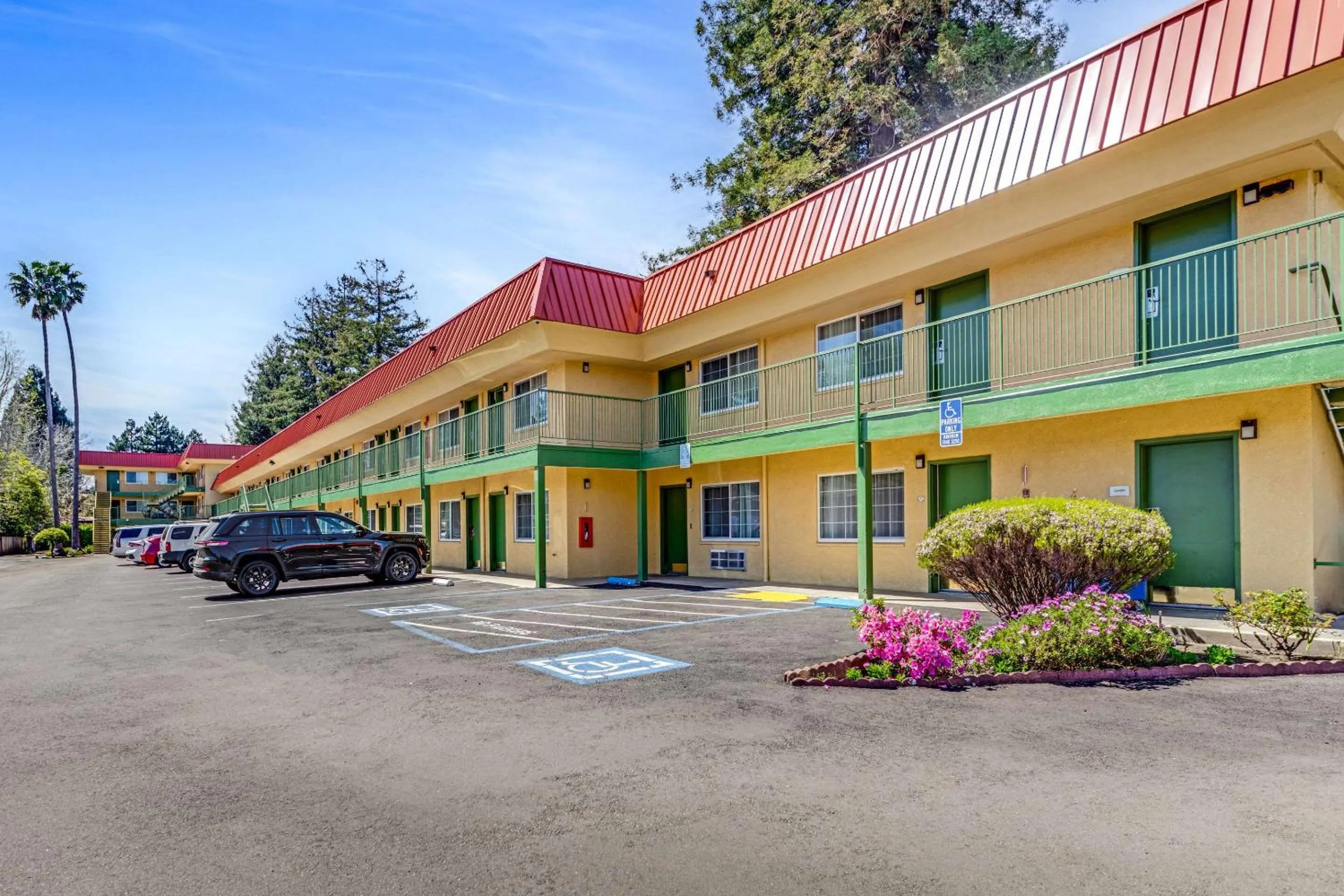 Property building in Quality Inn Santa Cruz Downtown Area