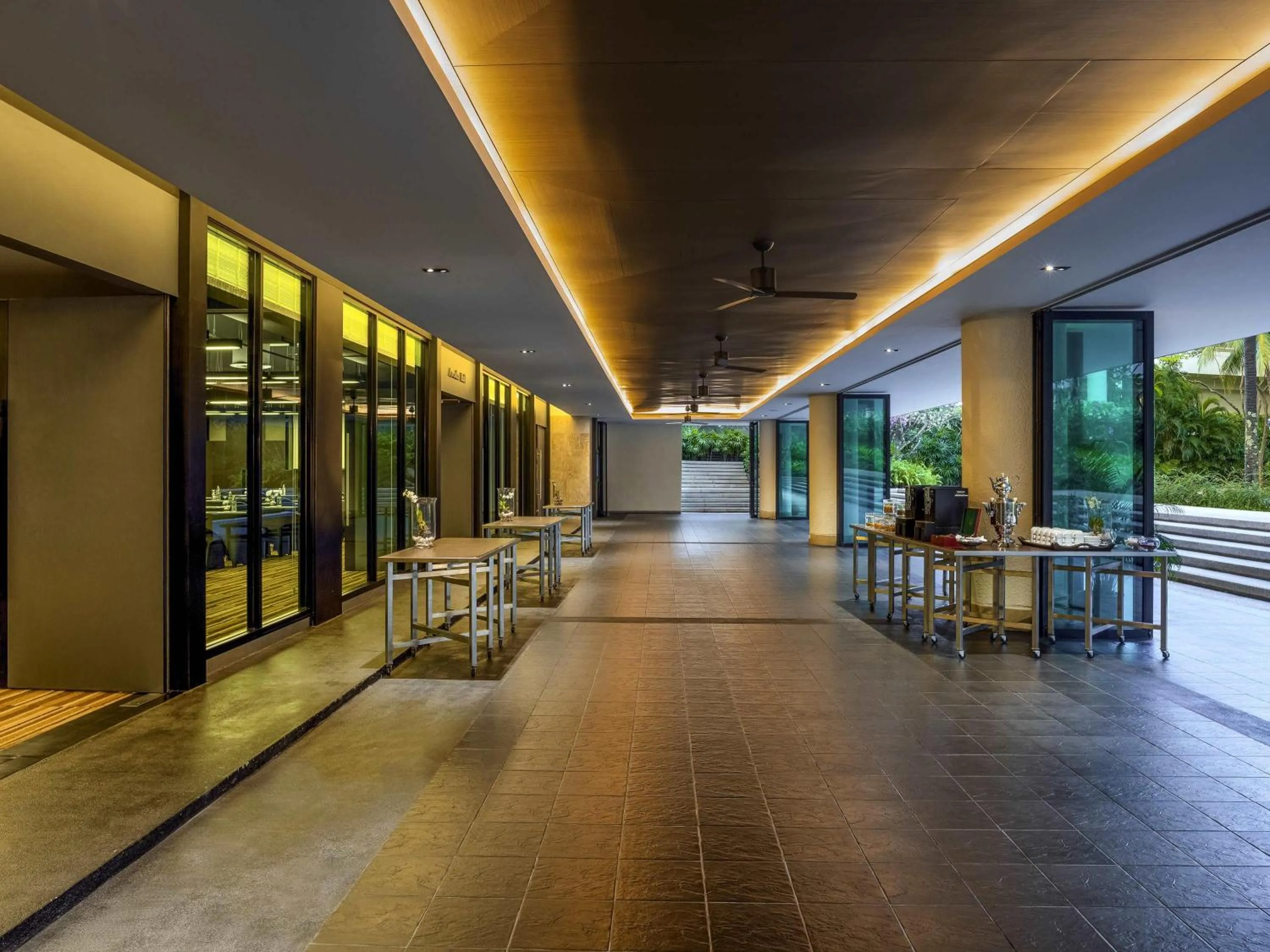 Meeting/conference room in Pullman Phuket Karon Beach Resort