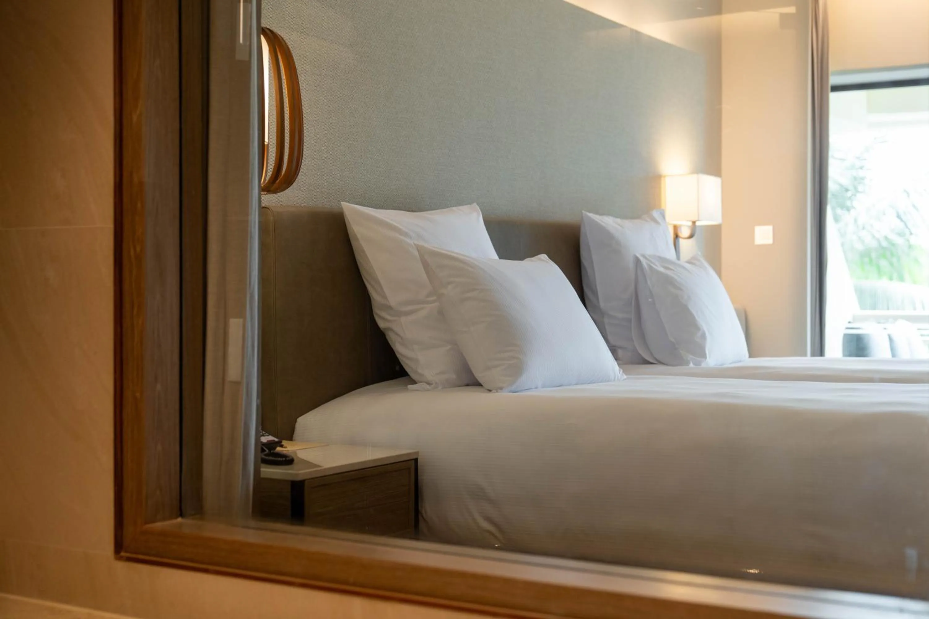 Bedroom, Bed in Pullman Phuket Karon Beach Resort