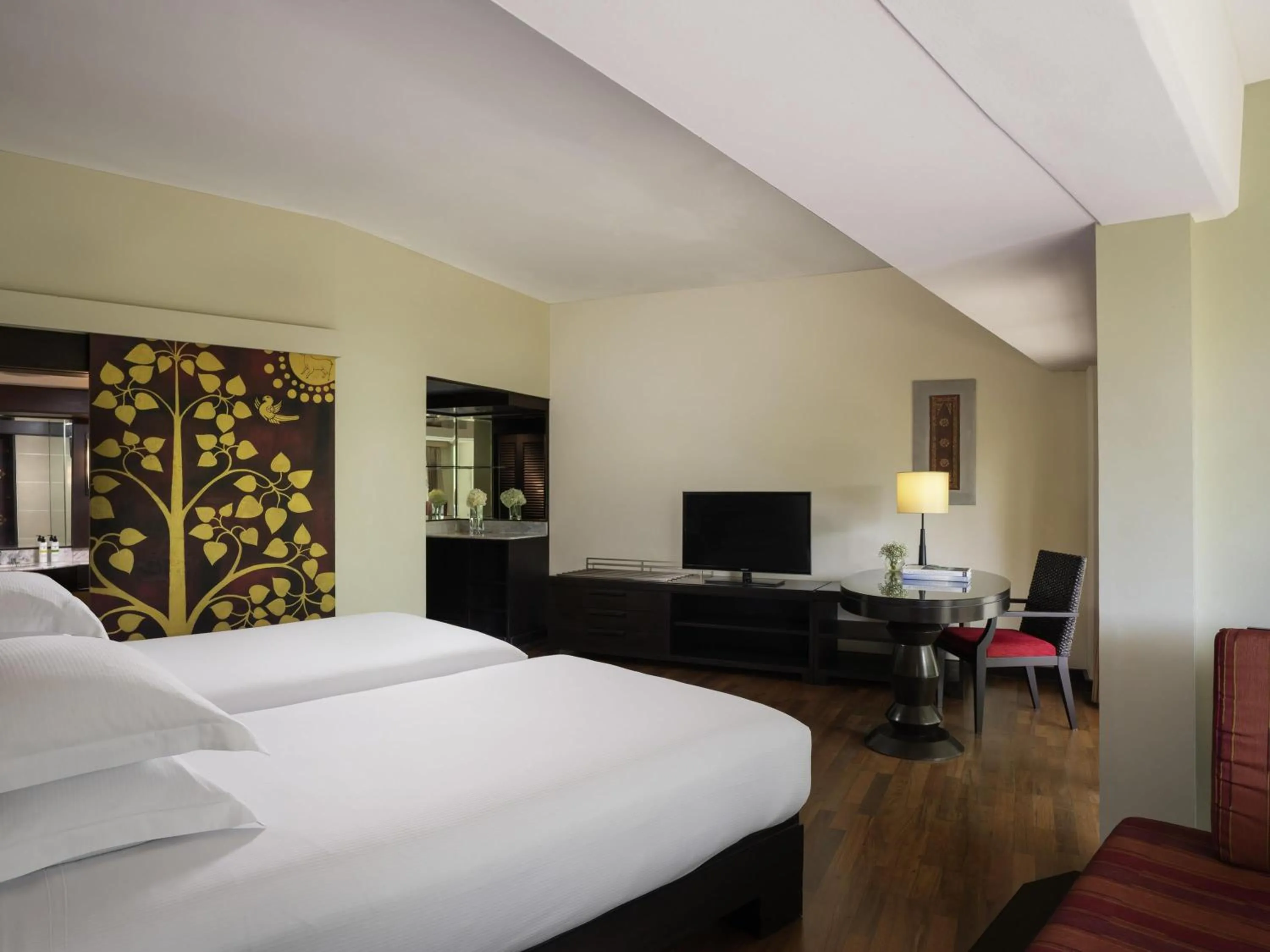 Bedroom, Bed in Pullman Phuket Karon Beach Resort