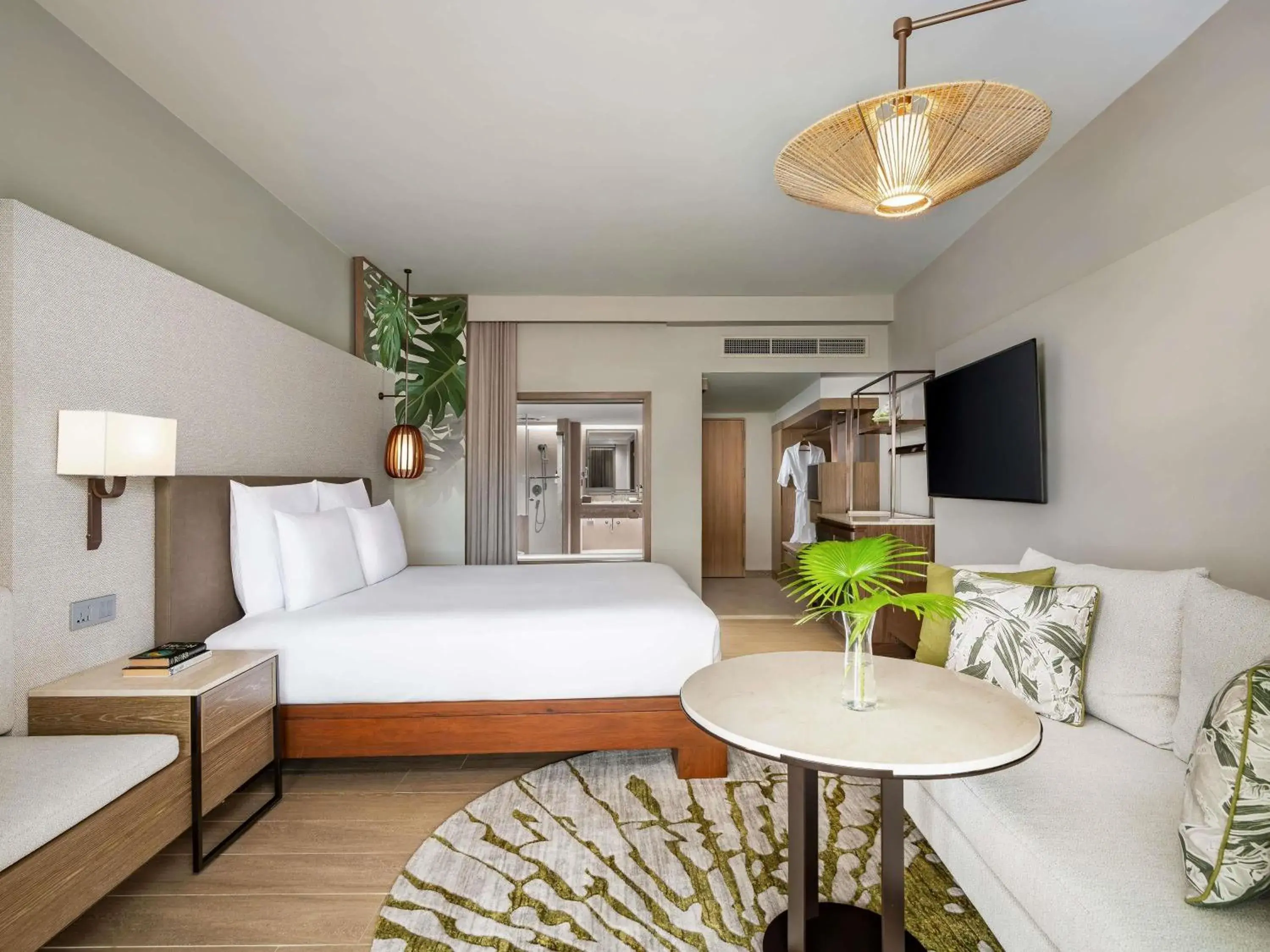 Bedroom, Bed in Pullman Phuket Karon Beach Resort Bedroom, Bed in Pullman Phuket Karon Beach Resort