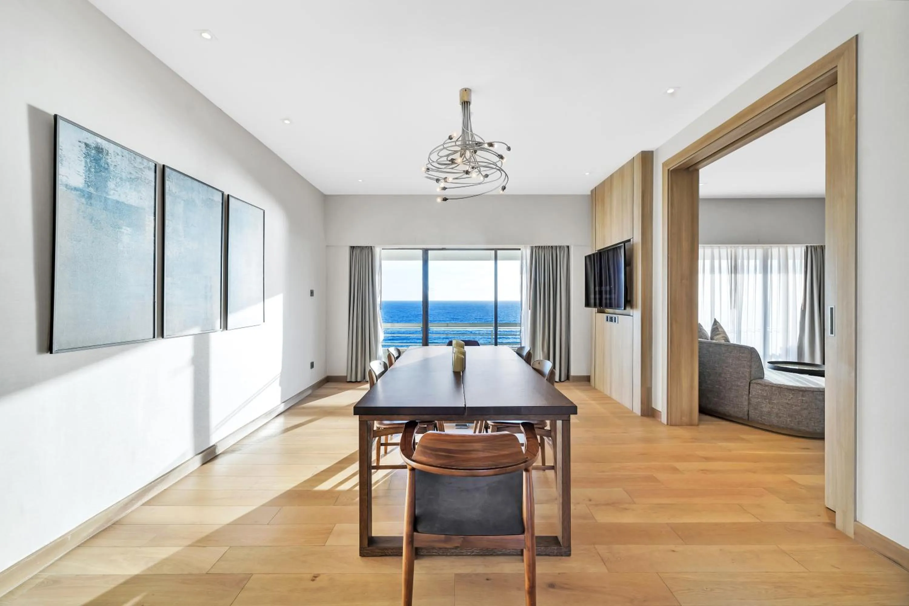 TV and multimedia in Pullman Phuket Karon Beach Resort