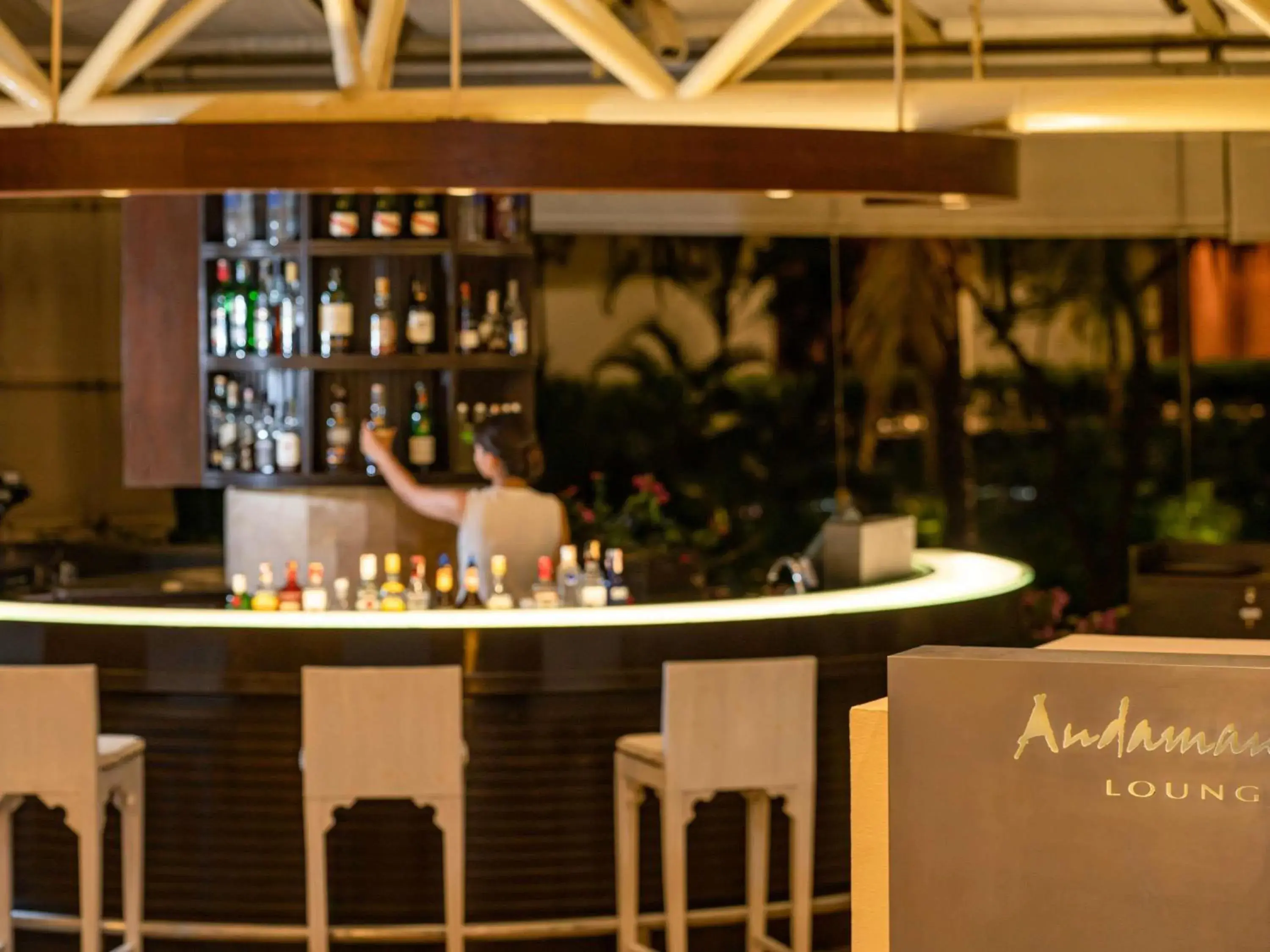 Lounge or bar in Pullman Phuket Karon Beach Resort Lounge or bar in Pullman Phuket Karon Beach Resort