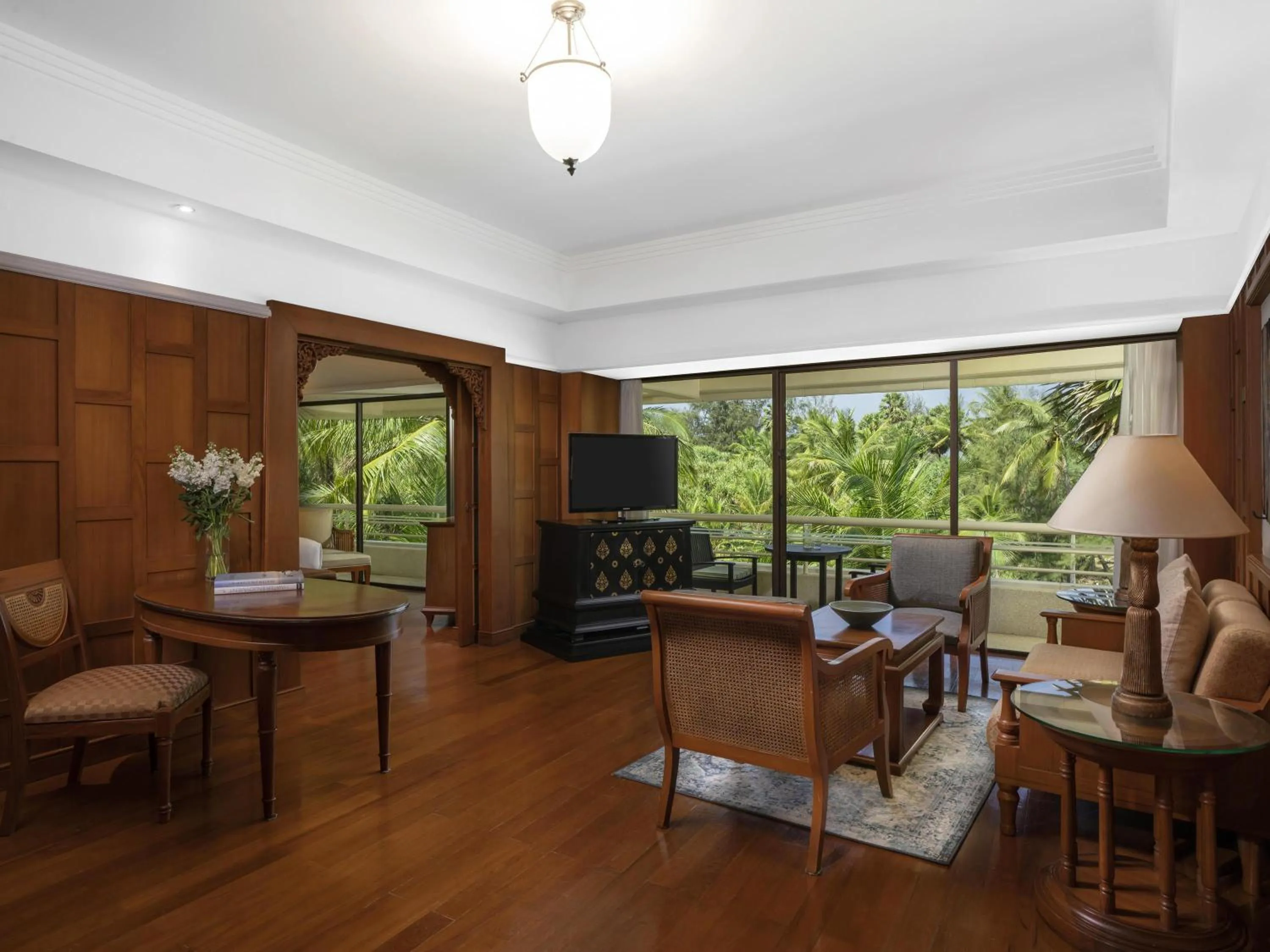 Bedroom in Pullman Phuket Karon Beach Resort