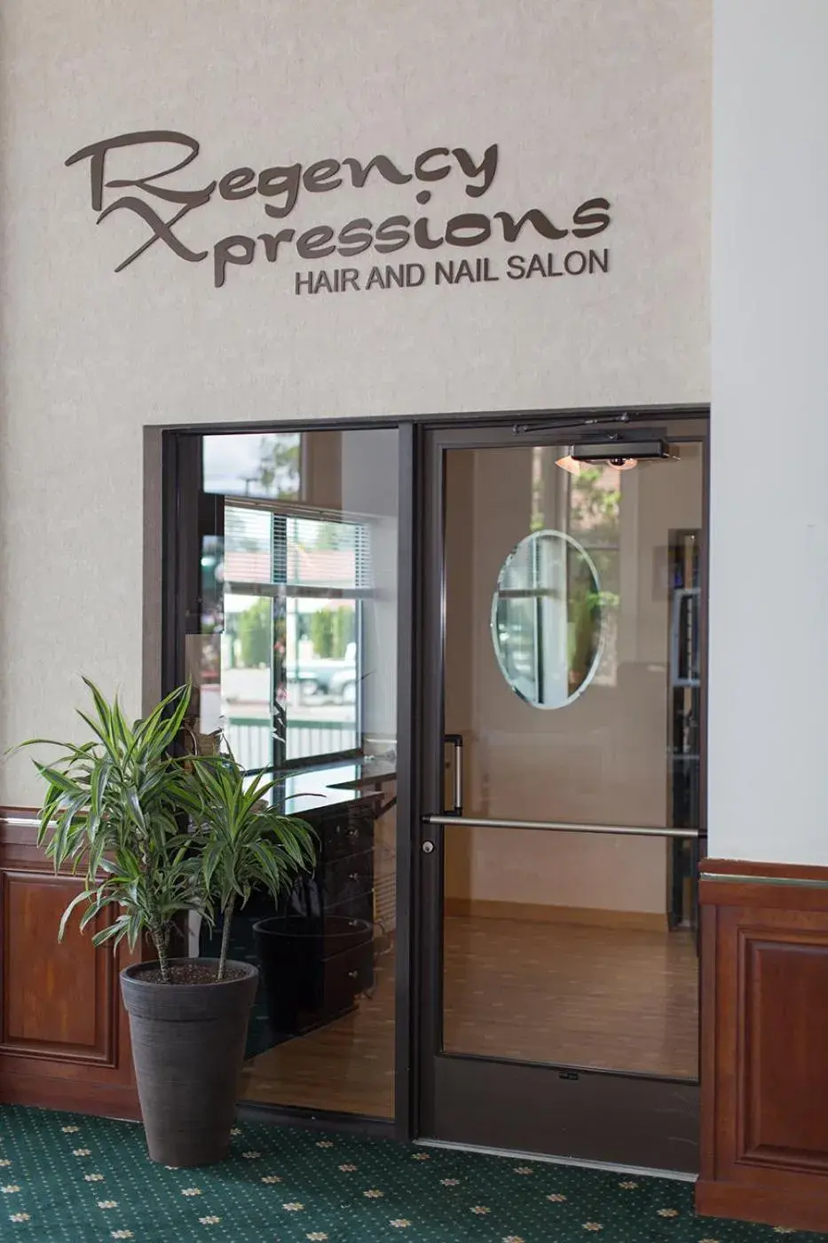 Spa and wellness centre/facilities in Rogue Regency Inn & Suites Spa and wellness centre/facilities in Rogue Regency Inn & Suites