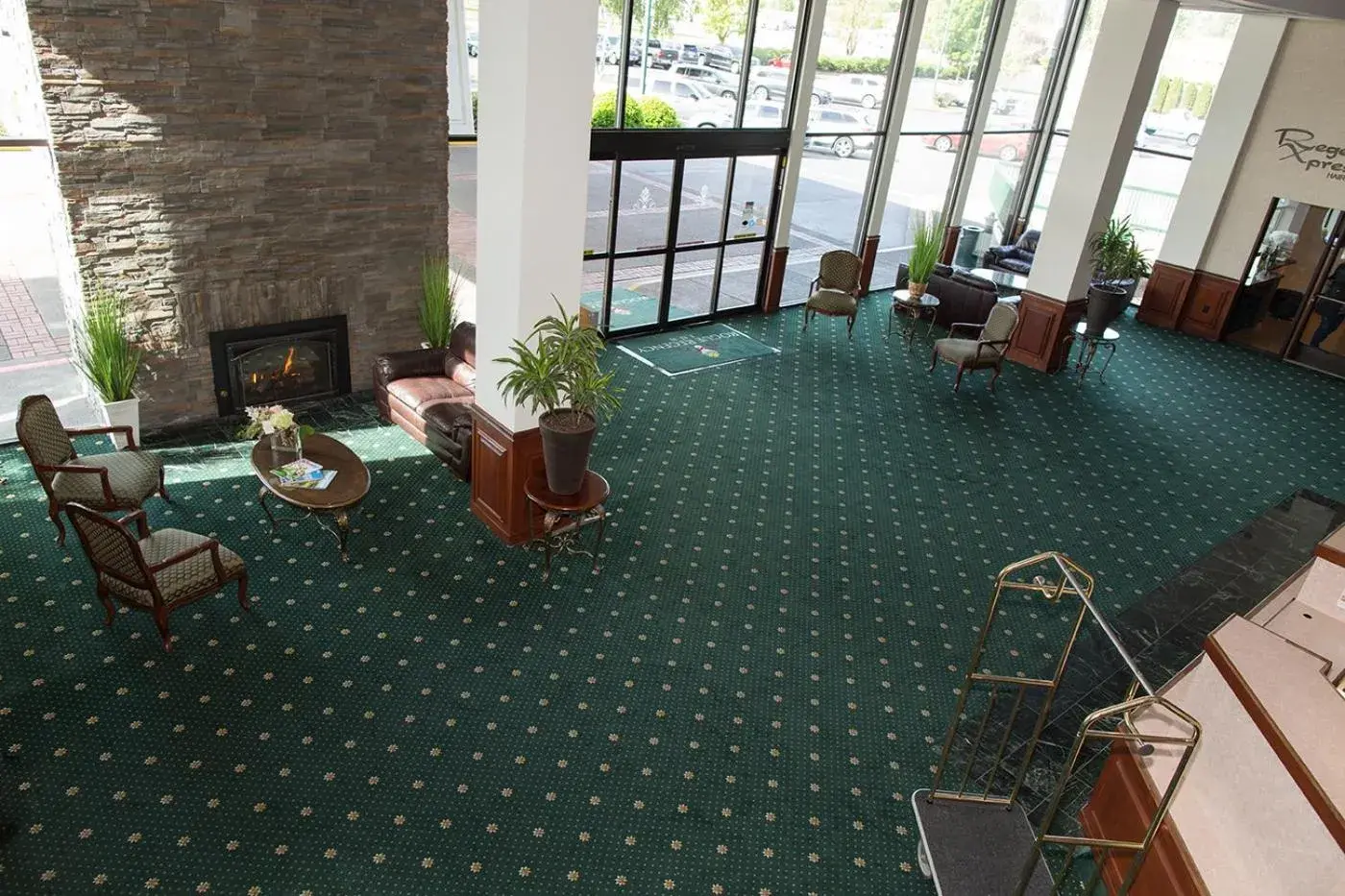 Lobby or reception in Rogue Regency Inn & Suites Lobby or reception in Rogue Regency Inn & Suites