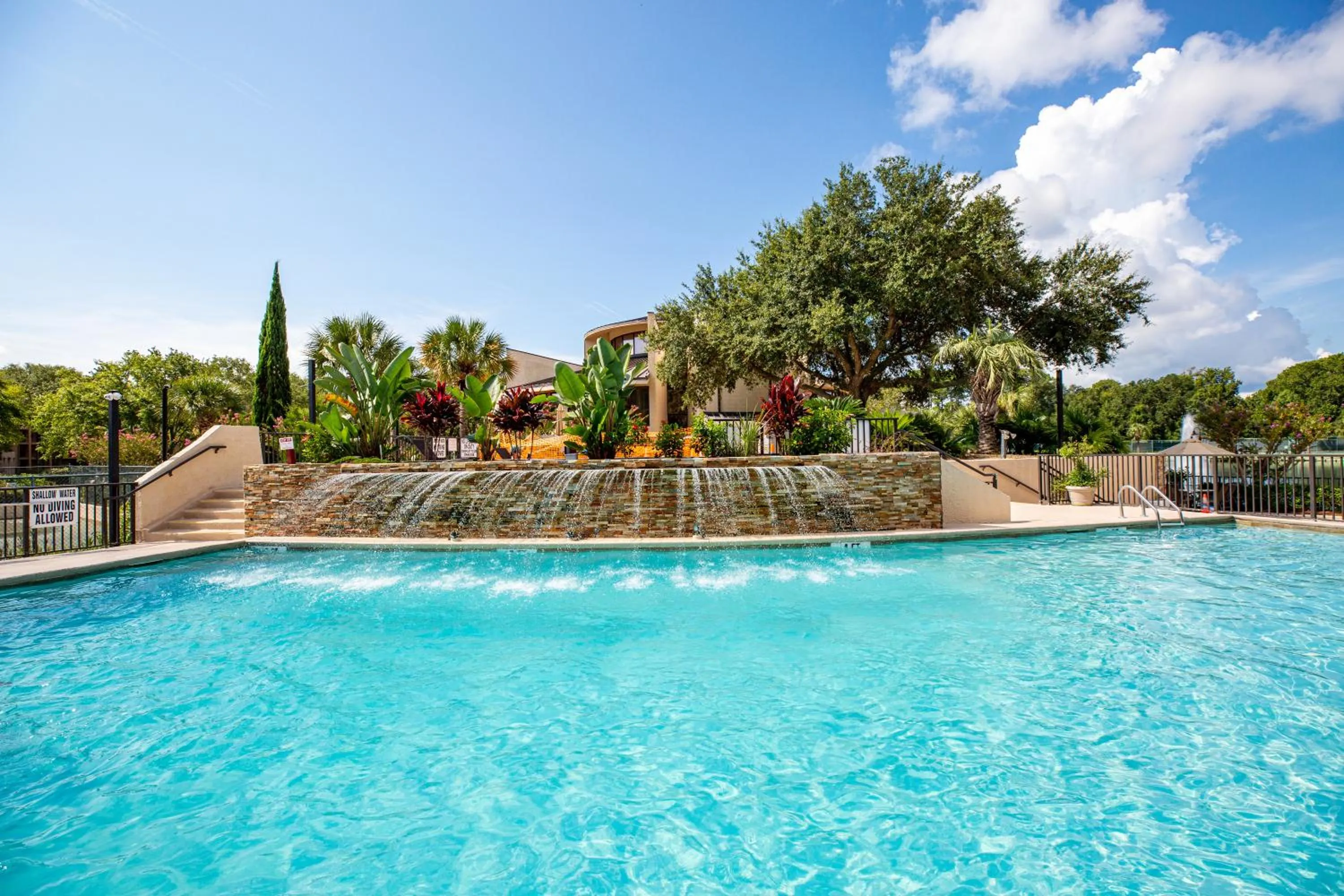 Swimming pool in Ocean View at Island Club